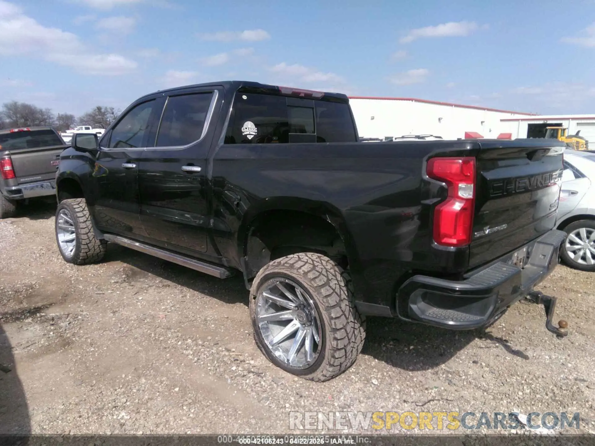 3 fotografías del automóvil dañado 1GCUYHEL1KZ360808 CHEVROLET SILVERADO 1500 2019