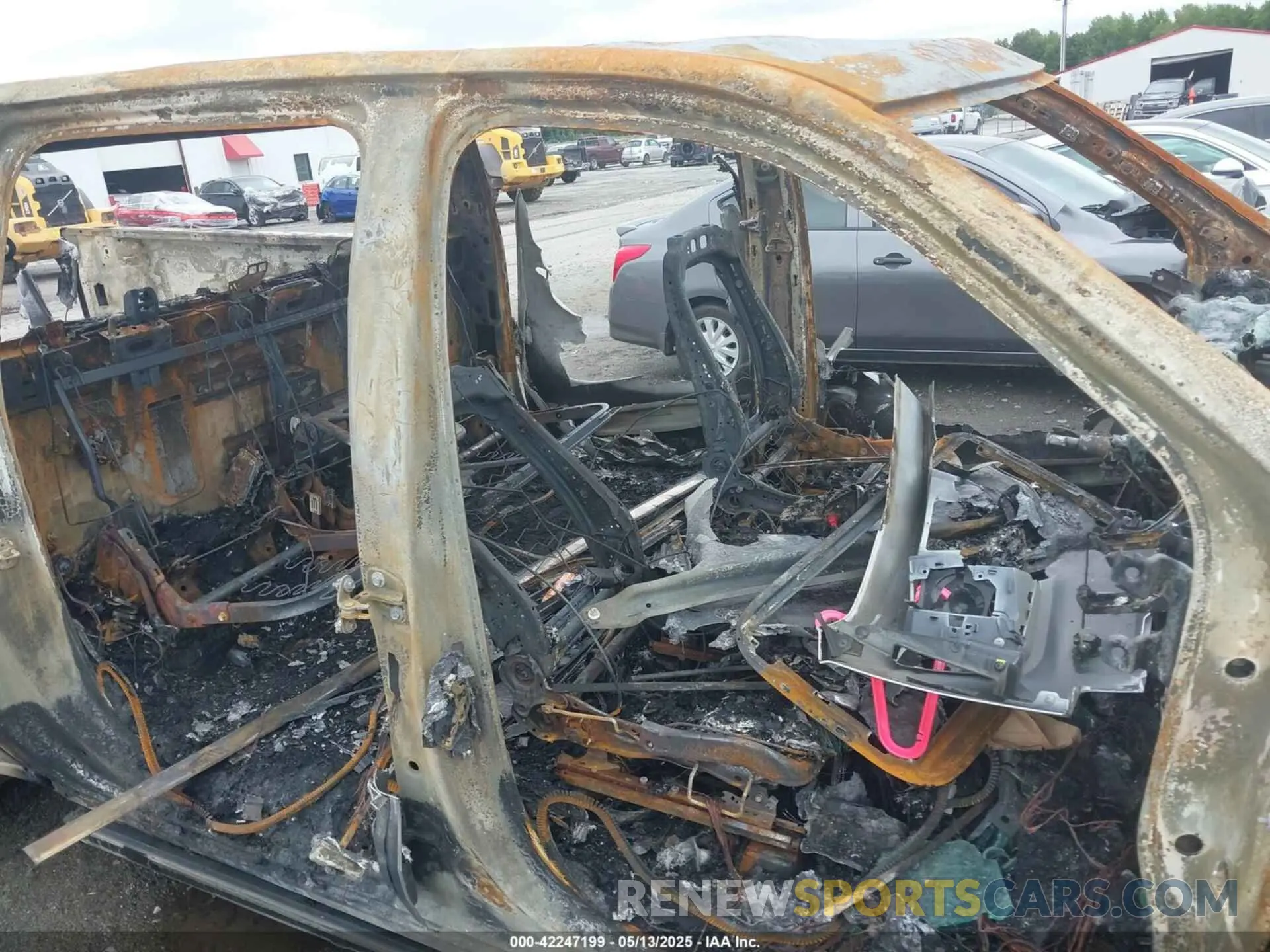 12 fotografías del automóvil dañado 1GCUYHEL8KZ225924 CHEVROLET SILVERADO 1500 2019