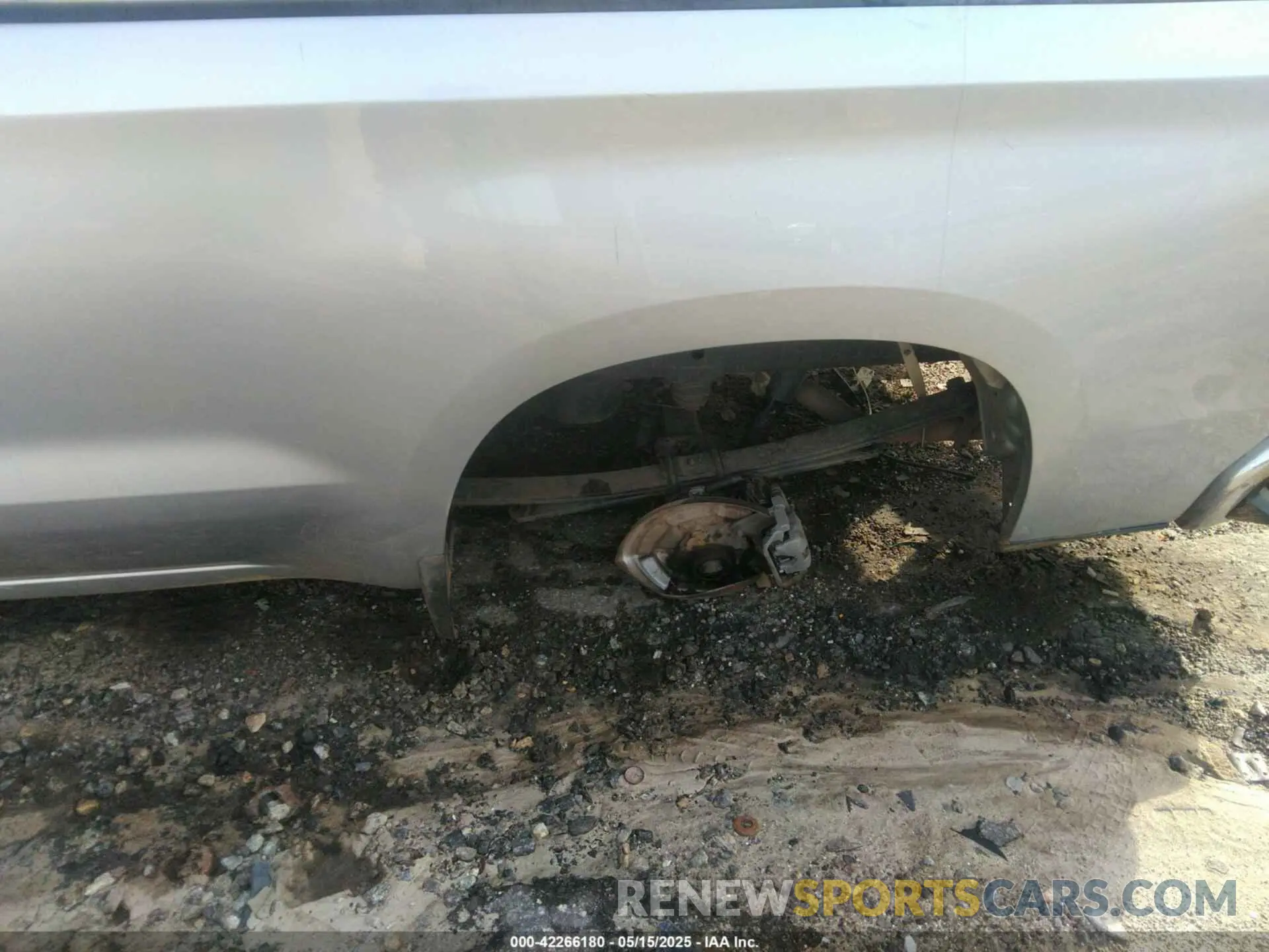 16 fotografías del automóvil dañado 3GCNWAEH8KG292486 CHEVROLET SILVERADO 1500 2019