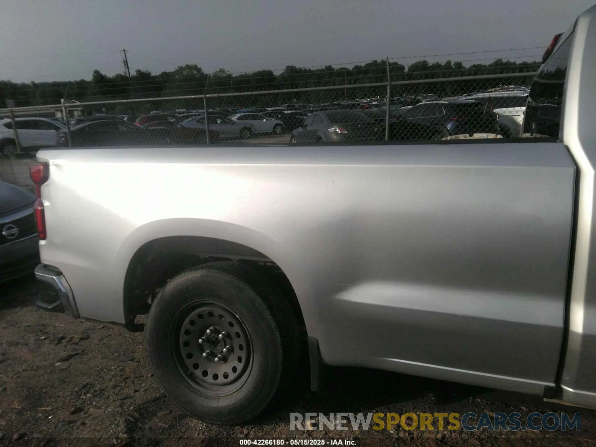 8 fotografías del automóvil dañado 3GCNWAEH8KG292486 CHEVROLET SILVERADO 1500 2019