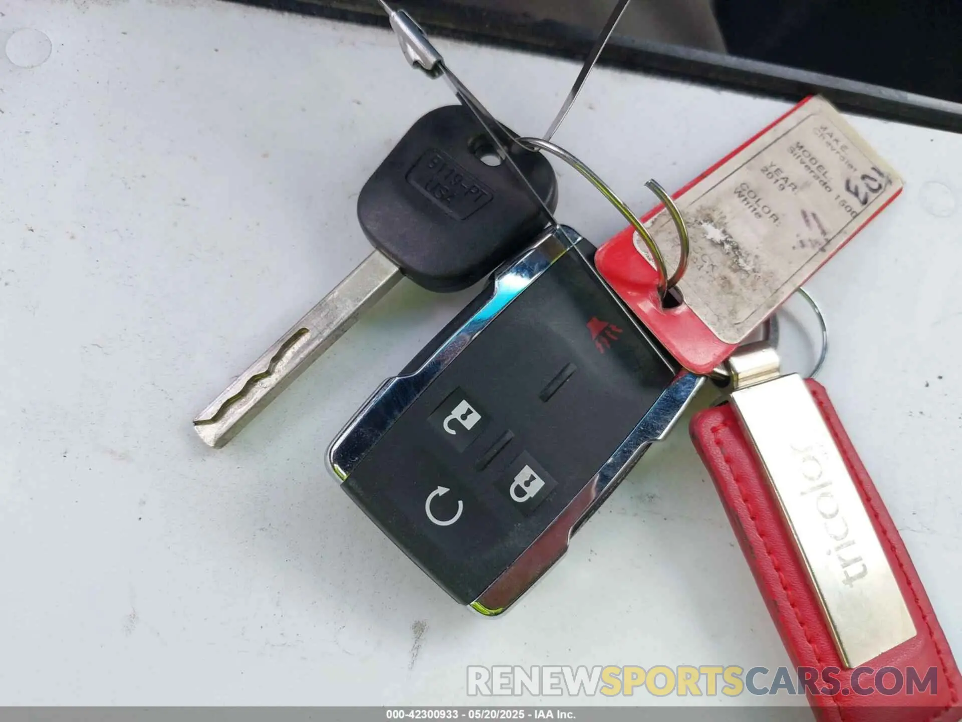 11 fotografías del automóvil dañado 3GCNYAEH2KG172130 CHEVROLET SILVERADO 1500 2019