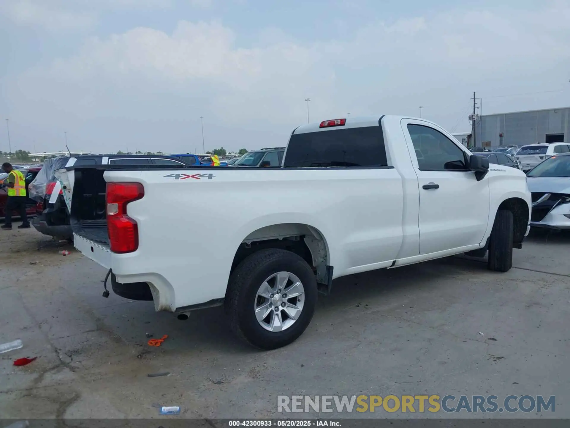 4 fotografías del automóvil dañado 3GCNYAEH2KG172130 CHEVROLET SILVERADO 1500 2019