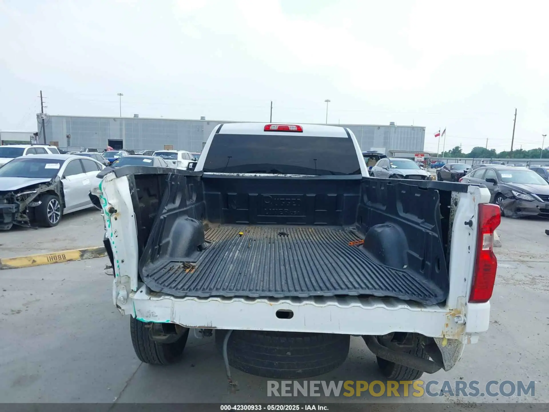 6 fotografías del automóvil dañado 3GCNYAEH2KG172130 CHEVROLET SILVERADO 1500 2019