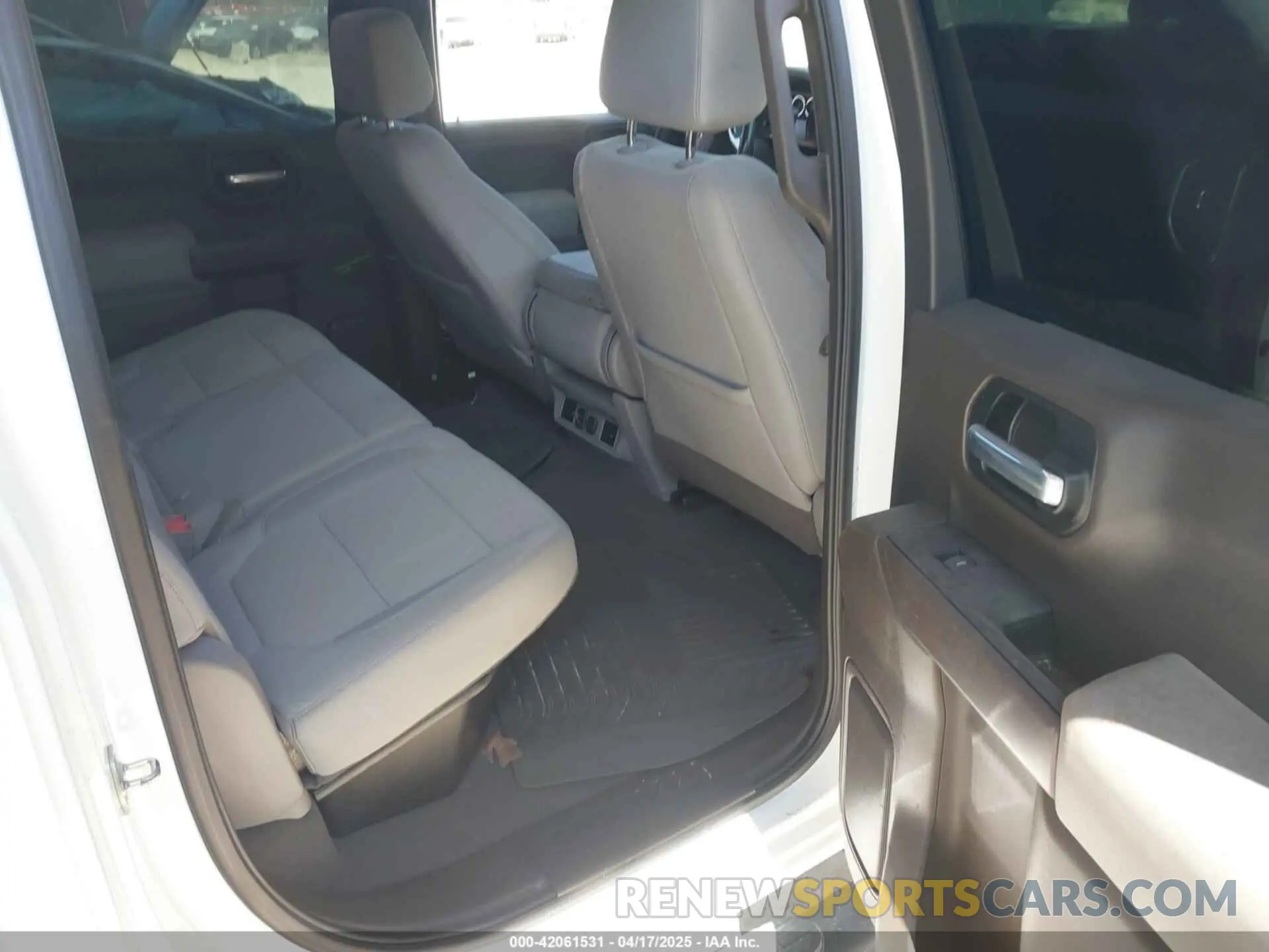8 fotografías del automóvil dañado 3GCPWCED8KG122694 CHEVROLET SILVERADO 1500 2019
