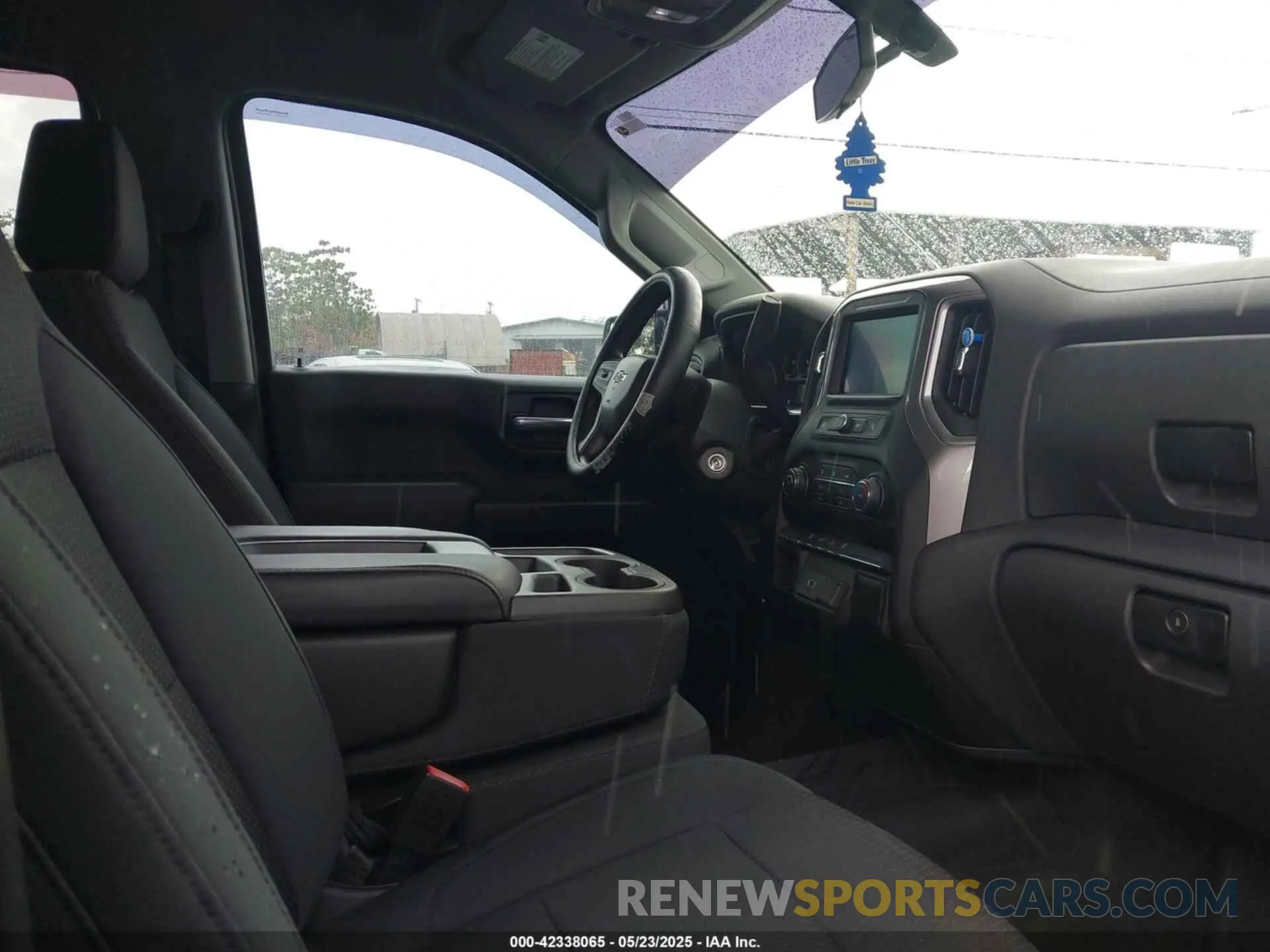 5 fotografías del automóvil dañado 3GCPYCEF9KG311673 CHEVROLET SILVERADO 1500 2019