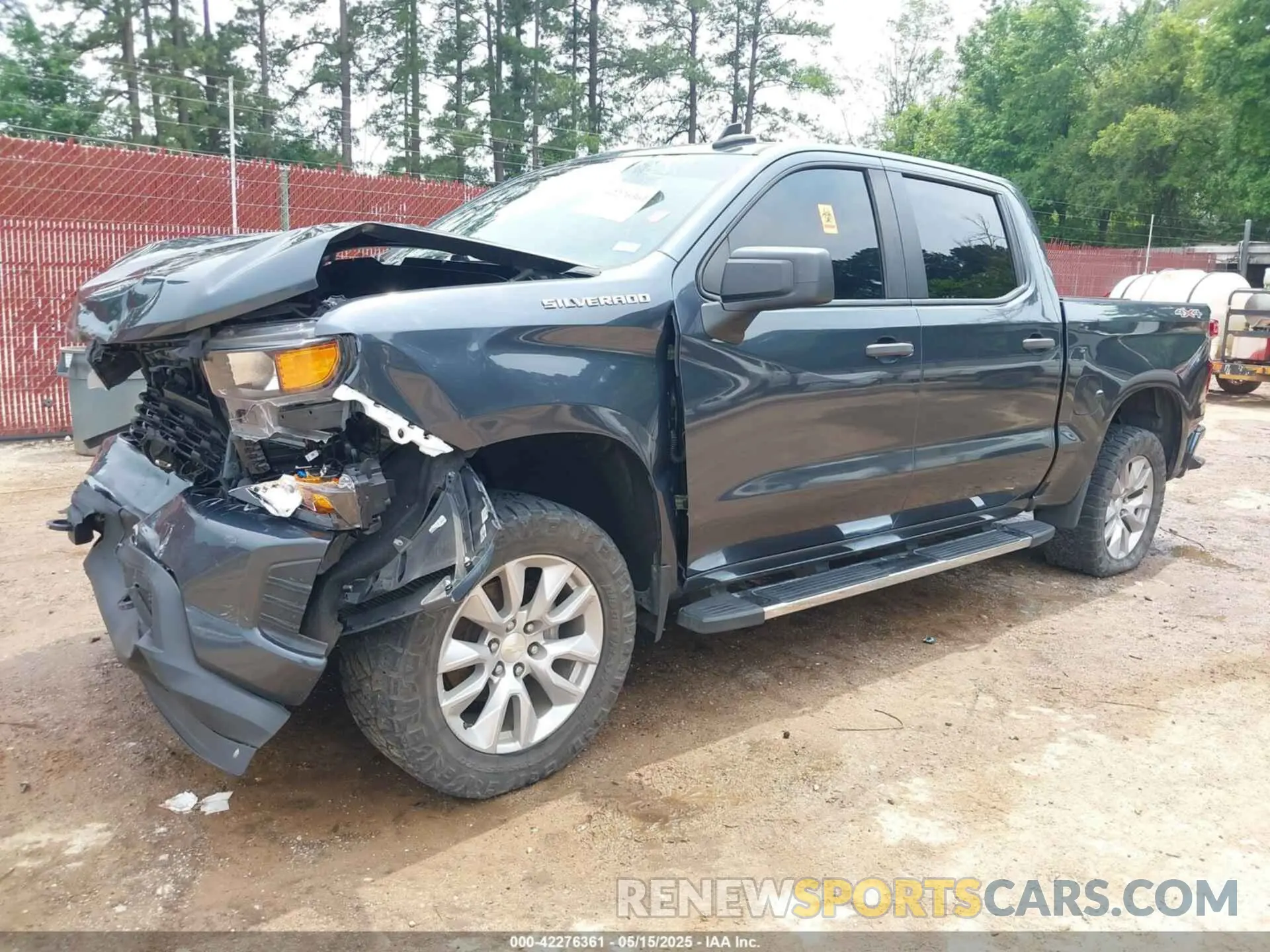 2 fotografías del automóvil dañado 3GCUYBEF0KG154211 CHEVROLET SILVERADO 1500 2019