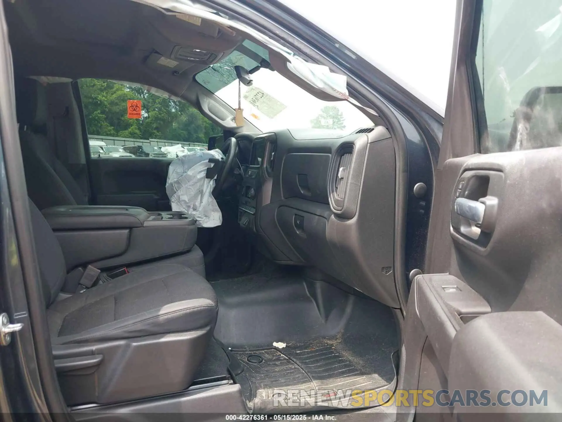 5 fotografías del automóvil dañado 3GCUYBEF0KG154211 CHEVROLET SILVERADO 1500 2019