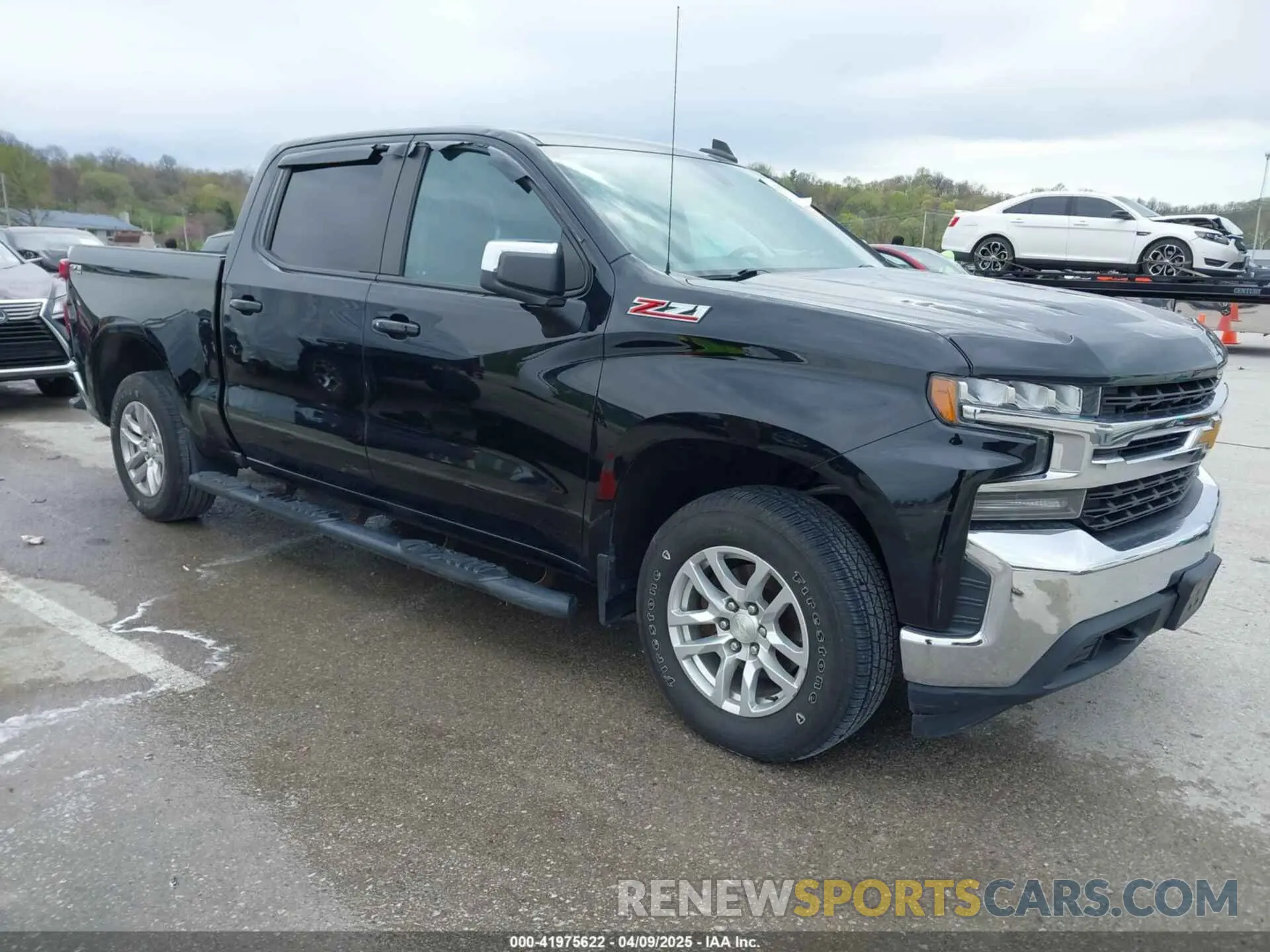 3 fotografías del automóvil dañado 3GCUYDED0KG212876 CHEVROLET SILVERADO 1500 2019