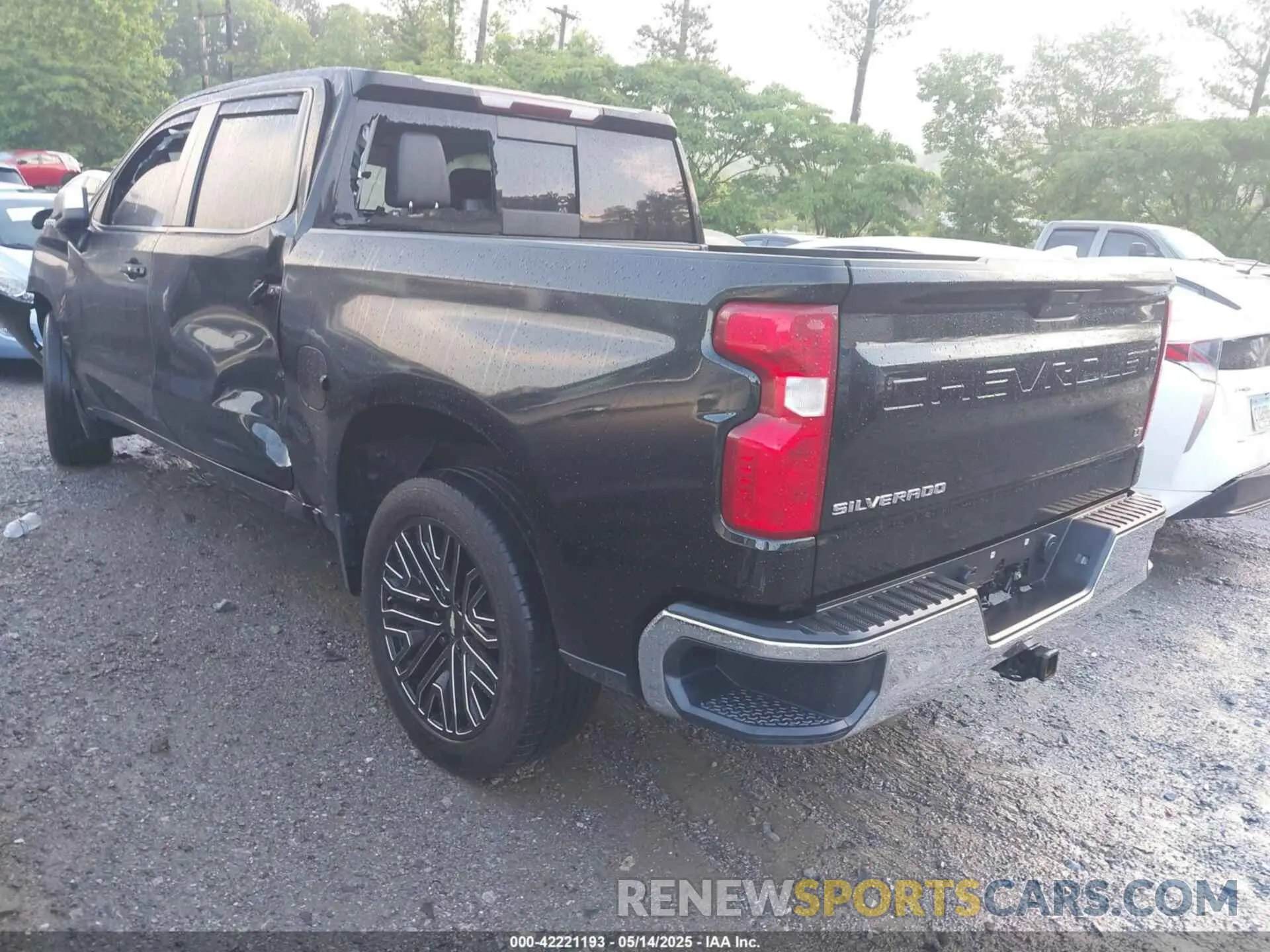 3 fotografías del automóvil dañado 3GCUYDED2KG145942 CHEVROLET SILVERADO 1500 2019