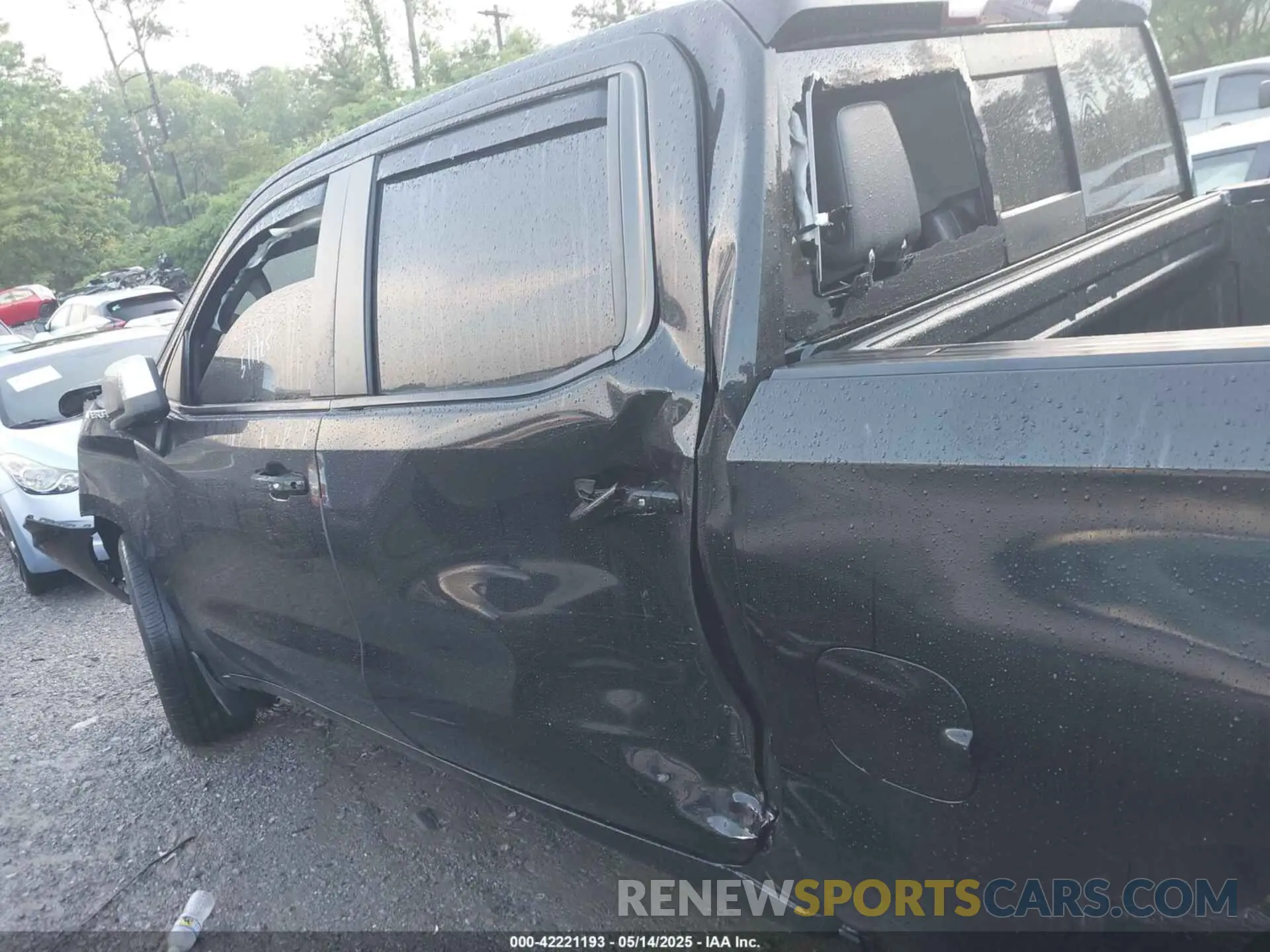 6 fotografías del automóvil dañado 3GCUYDED2KG145942 CHEVROLET SILVERADO 1500 2019