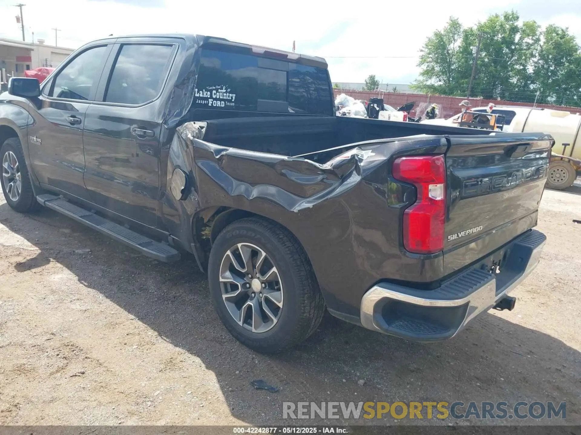 3 fotografías del automóvil dañado 3GCUYDED5KG160788 CHEVROLET SILVERADO 1500 2019