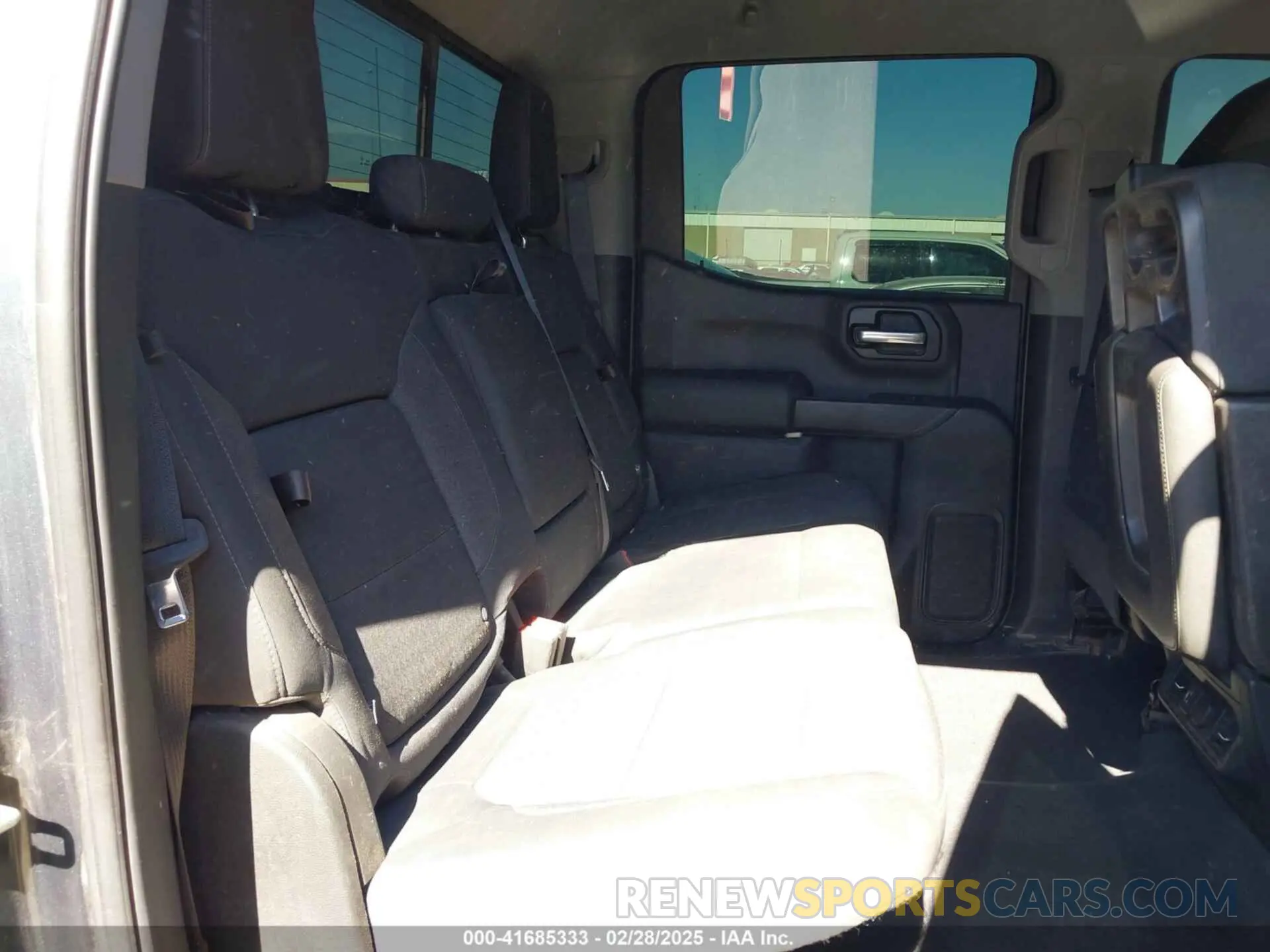 8 fotografías del automóvil dañado 3GCUYDED8KG263719 CHEVROLET SILVERADO 1500 2019