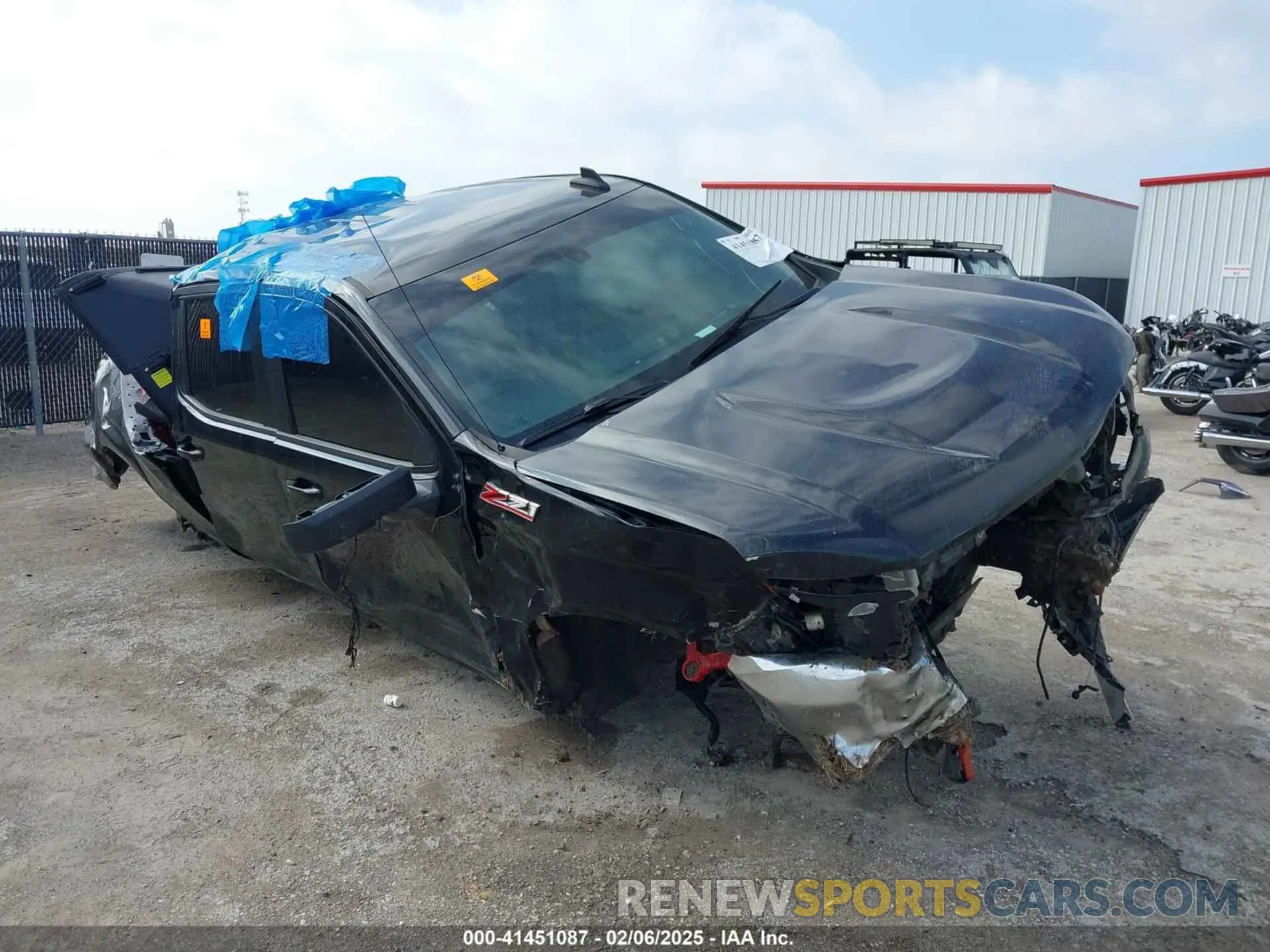 6 fotografías del automóvil dañado 3GCUYDEDXKG192362 CHEVROLET SILVERADO 1500 2019
