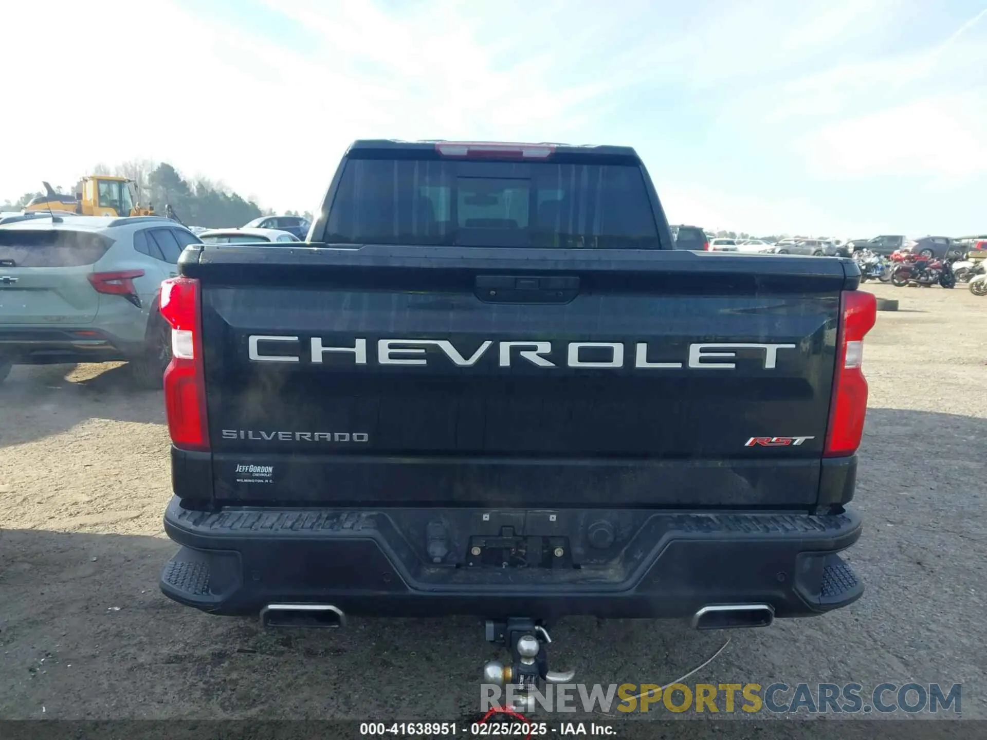 16 fotografías del automóvil dañado 3GCUYEED6KG226058 CHEVROLET SILVERADO 1500 2019