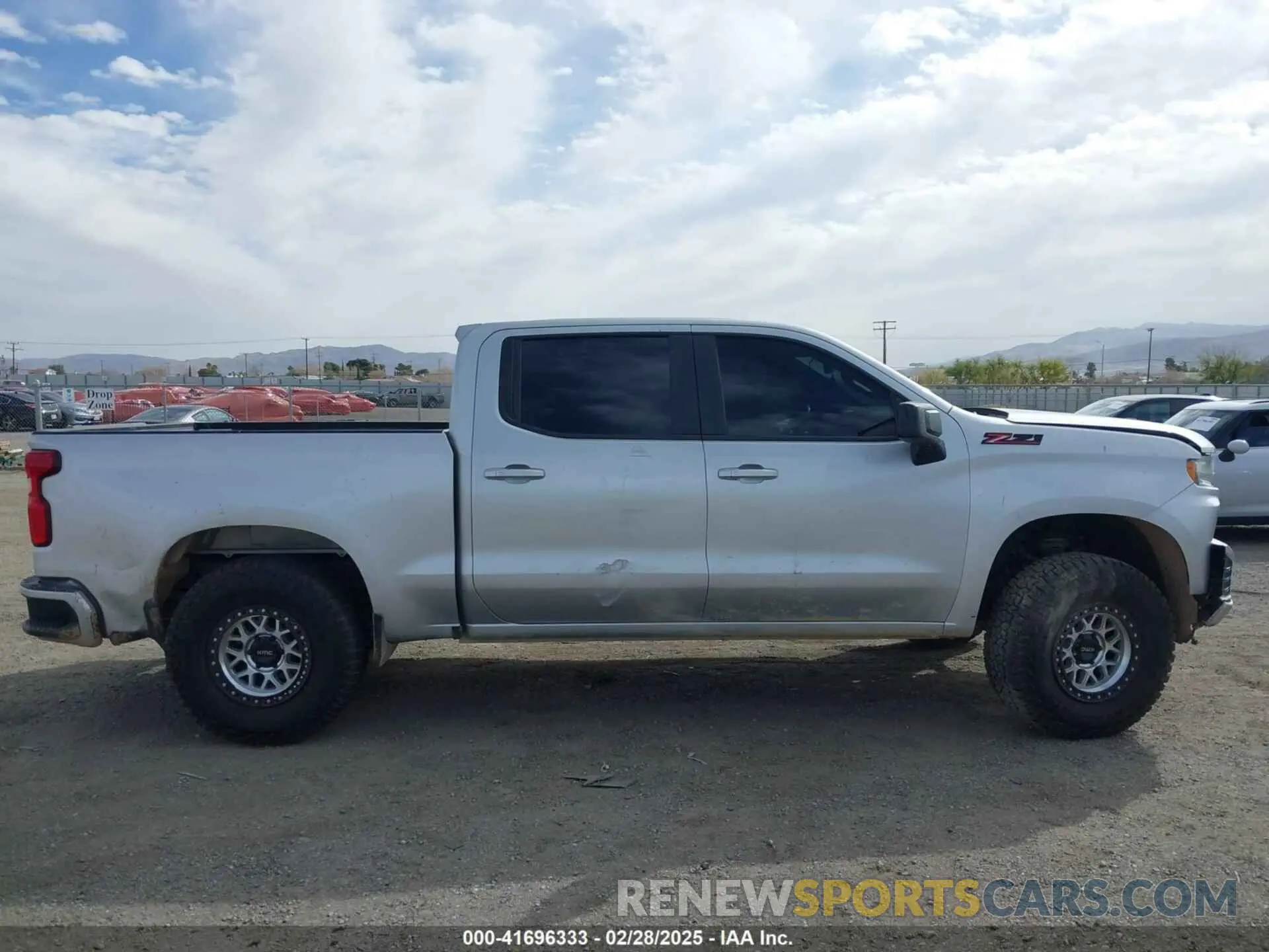 12 fotografías del automóvil dañado 3GCUYEED8KG117097 CHEVROLET SILVERADO 1500 2019
