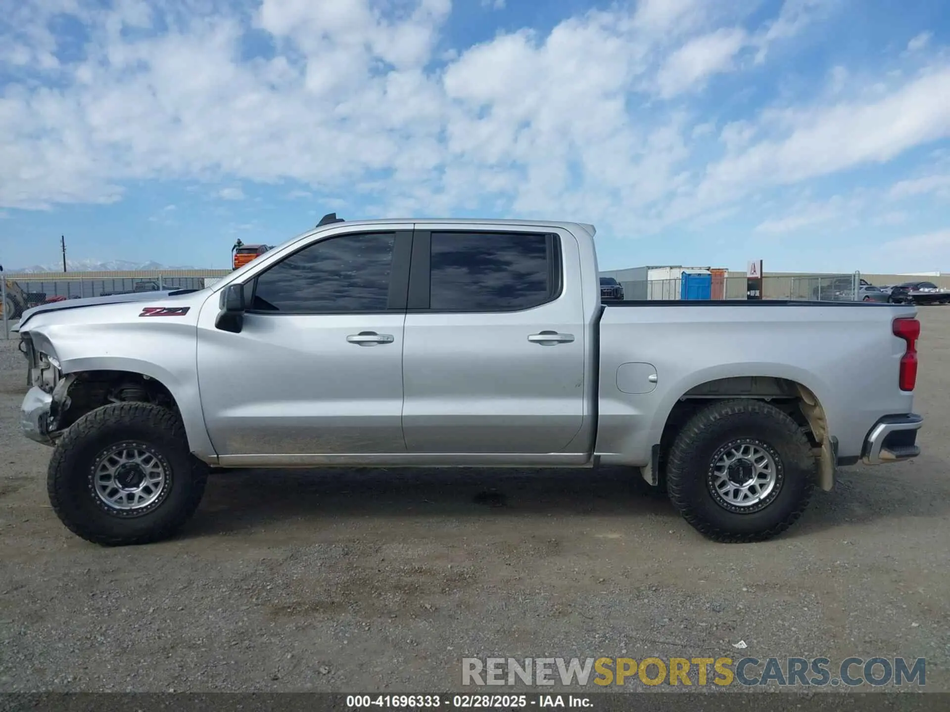 13 fotografías del automóvil dañado 3GCUYEED8KG117097 CHEVROLET SILVERADO 1500 2019