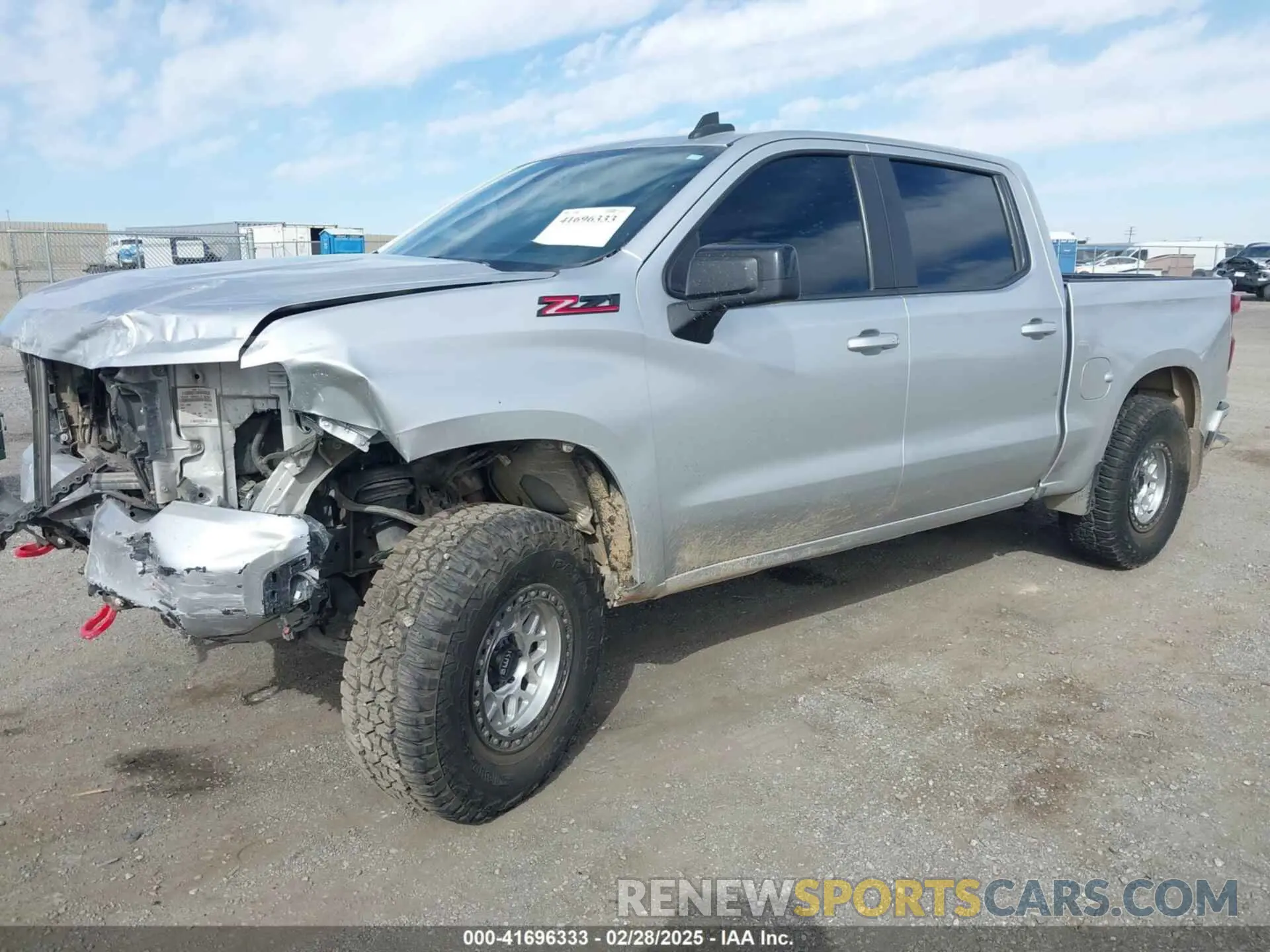2 fotografías del automóvil dañado 3GCUYEED8KG117097 CHEVROLET SILVERADO 1500 2019