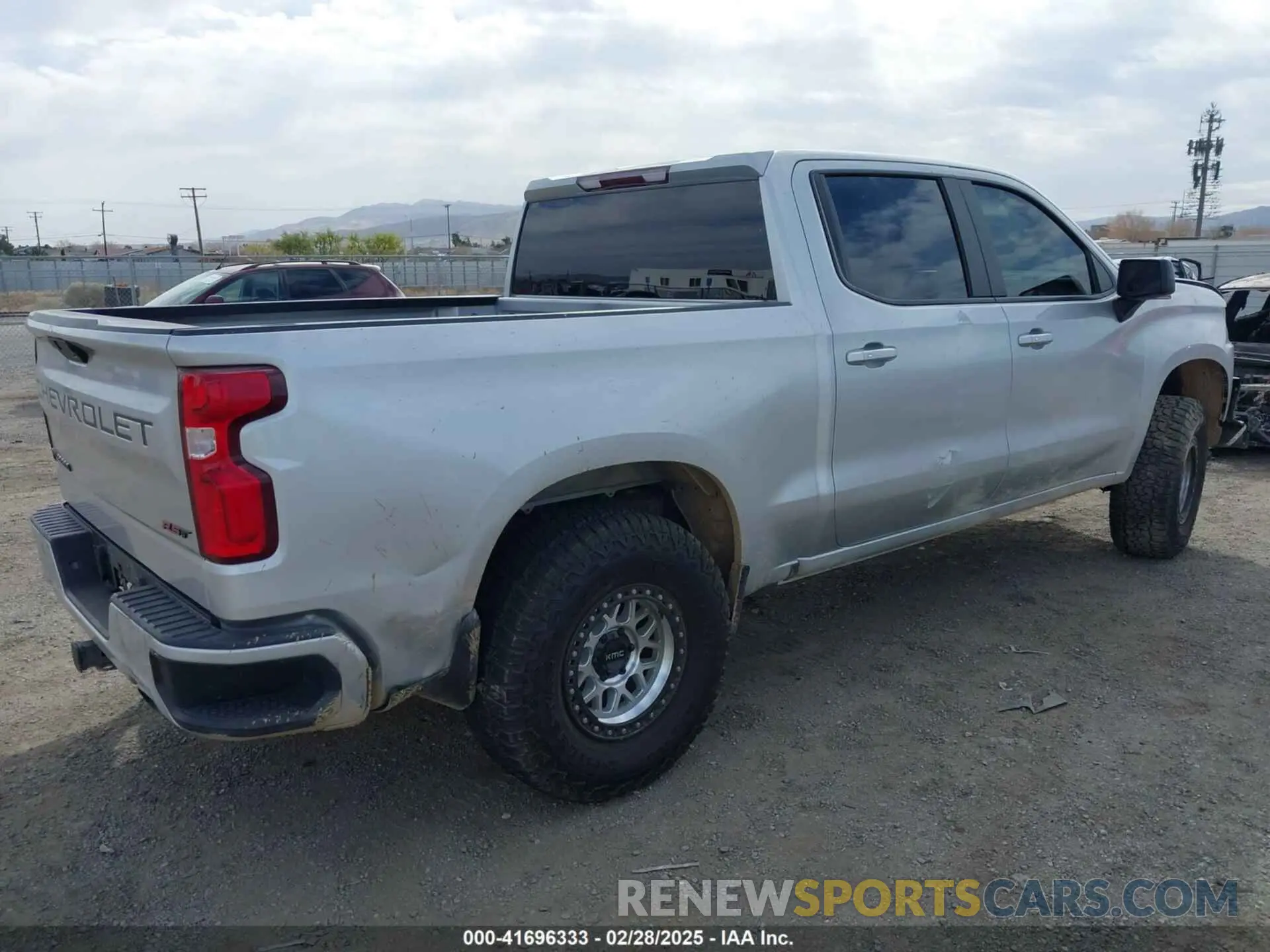 4 fotografías del automóvil dañado 3GCUYEED8KG117097 CHEVROLET SILVERADO 1500 2019