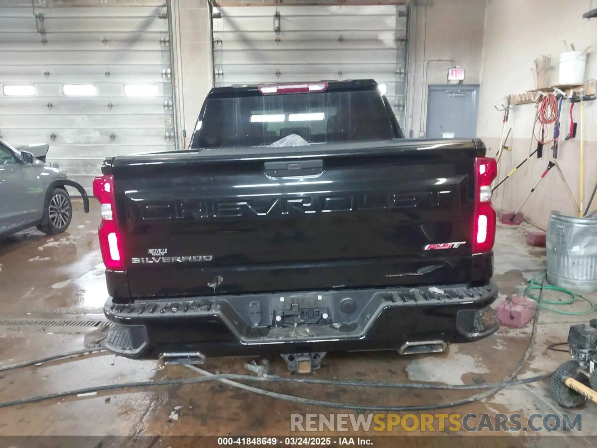 16 fotografías del automóvil dañado 3GCUYEED9KG133843 CHEVROLET SILVERADO 1500 2019