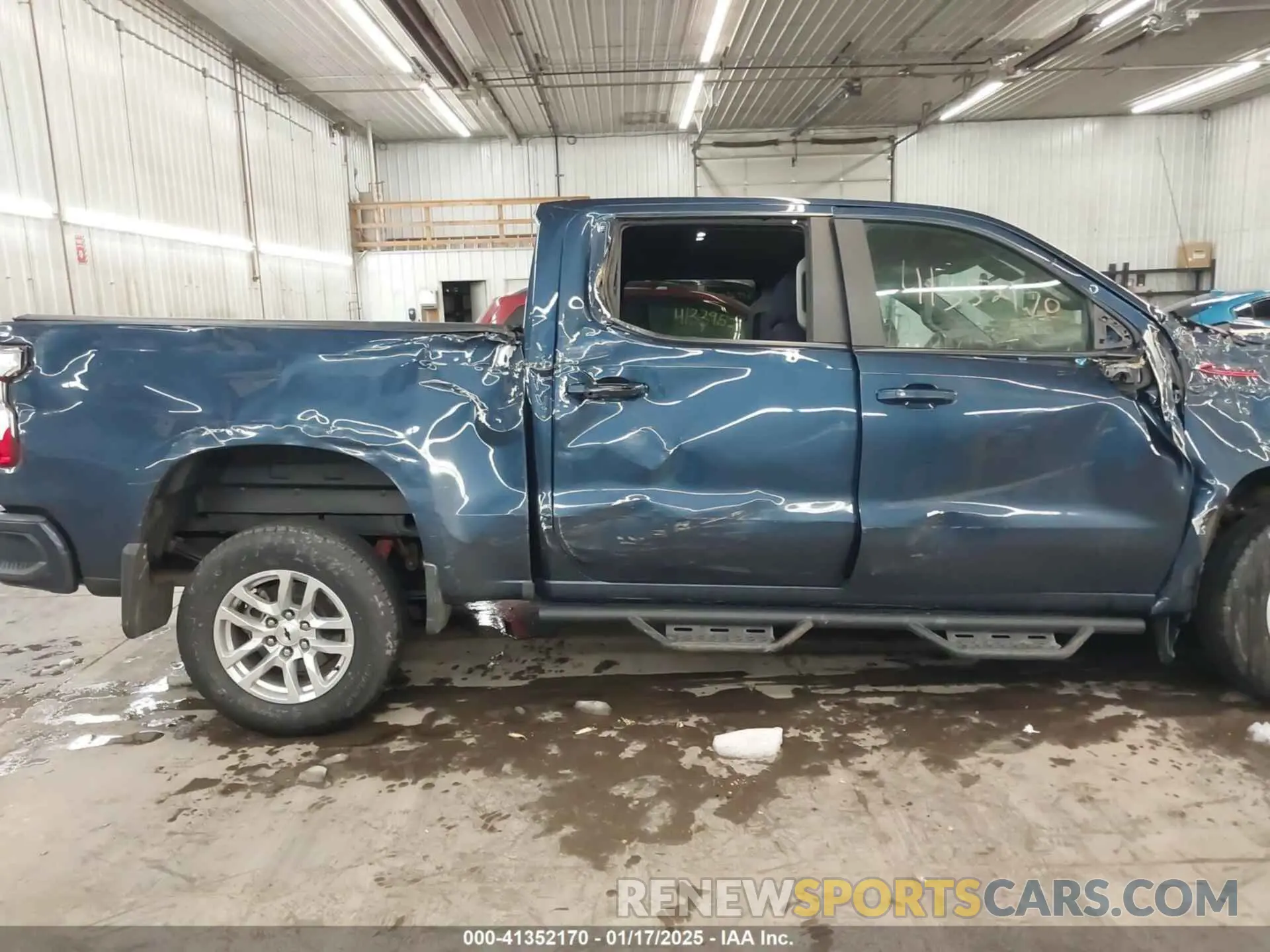 18 fotografías del automóvil dañado 3GCUYEEDXKG200742 CHEVROLET SILVERADO 1500 2019