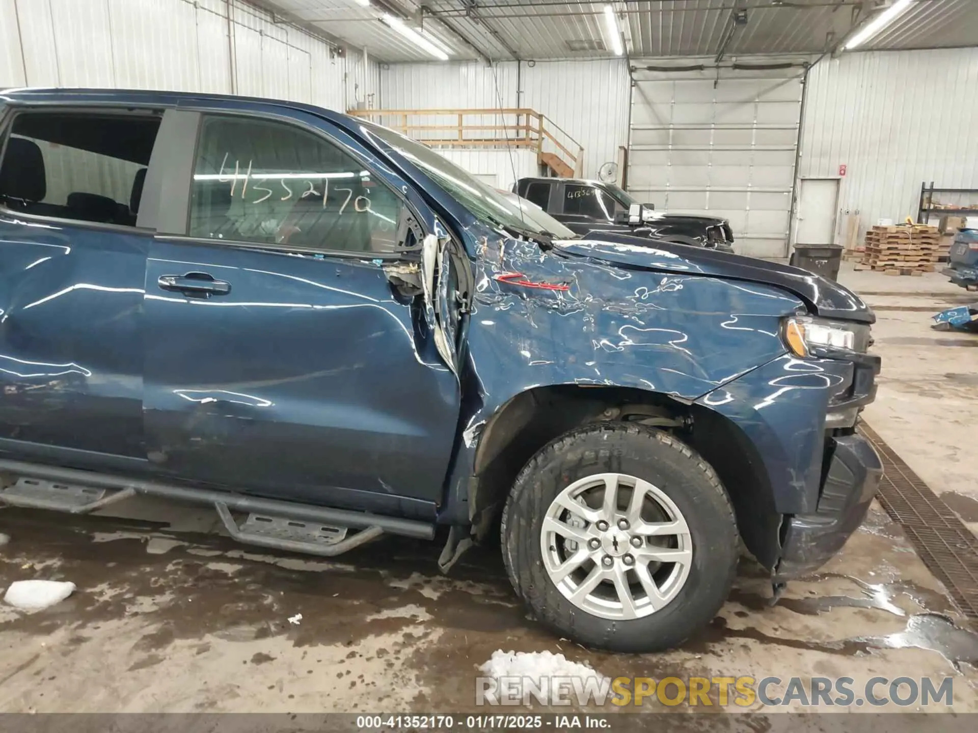 6 fotografías del automóvil dañado 3GCUYEEDXKG200742 CHEVROLET SILVERADO 1500 2019