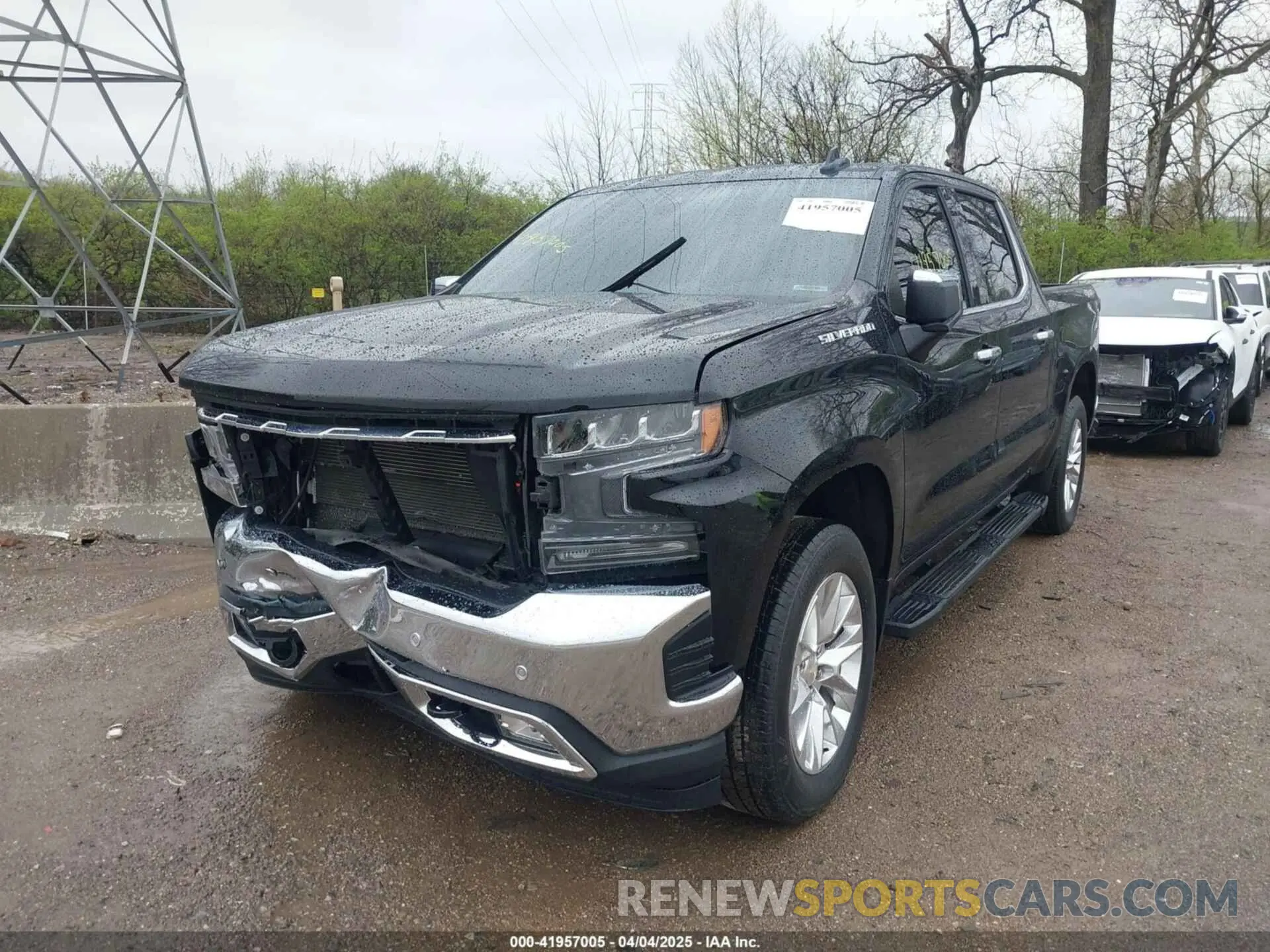 2 fotografías del automóvil dañado 3GCUYGED1KG276636 CHEVROLET SILVERADO 1500 2019