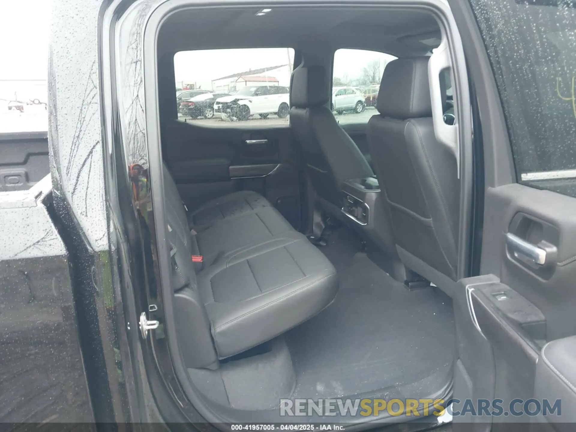 8 fotografías del automóvil dañado 3GCUYGED1KG276636 CHEVROLET SILVERADO 1500 2019