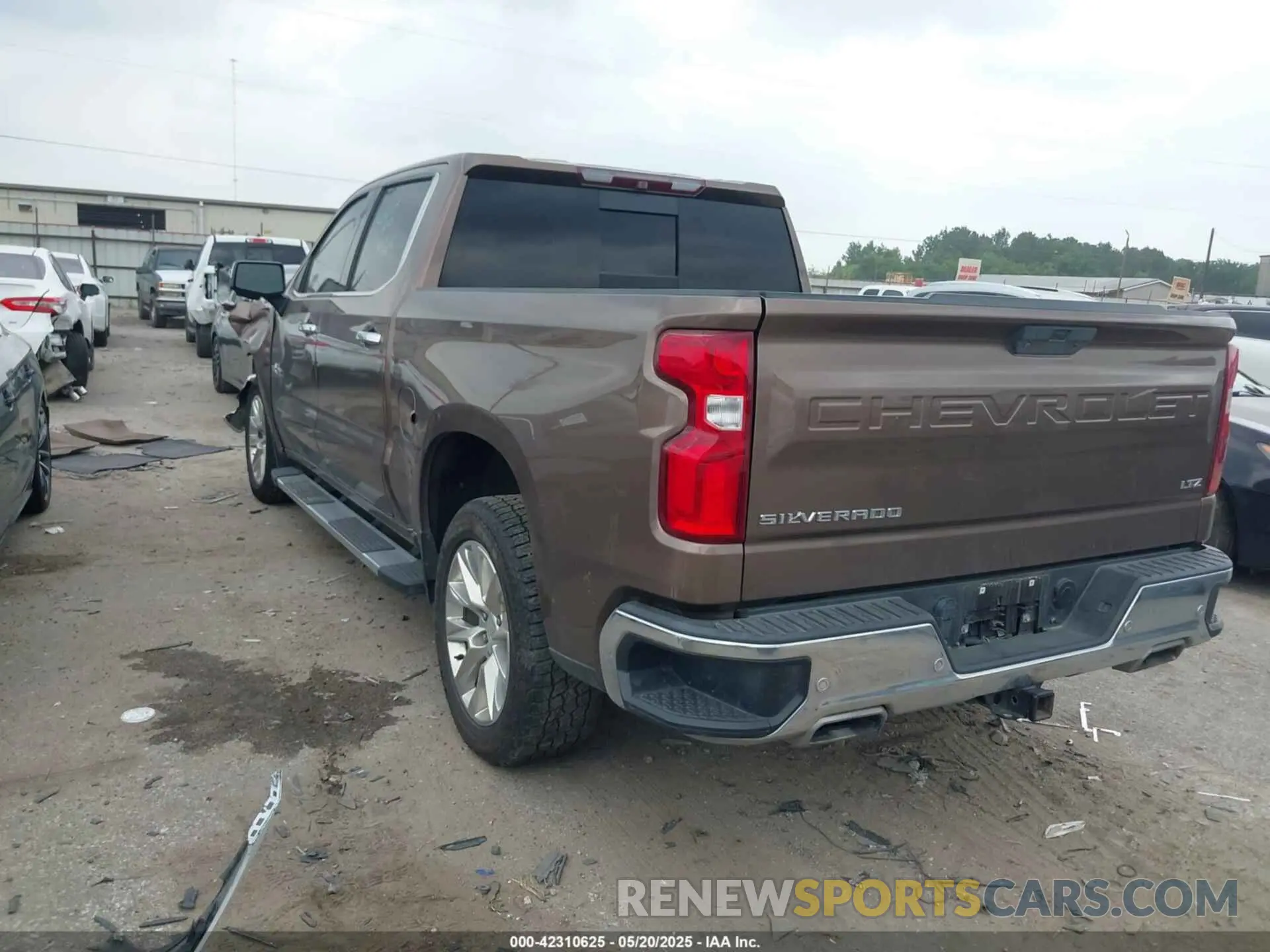 3 fotografías del automóvil dañado 3GCUYGED9KG190278 CHEVROLET SILVERADO 1500 2019