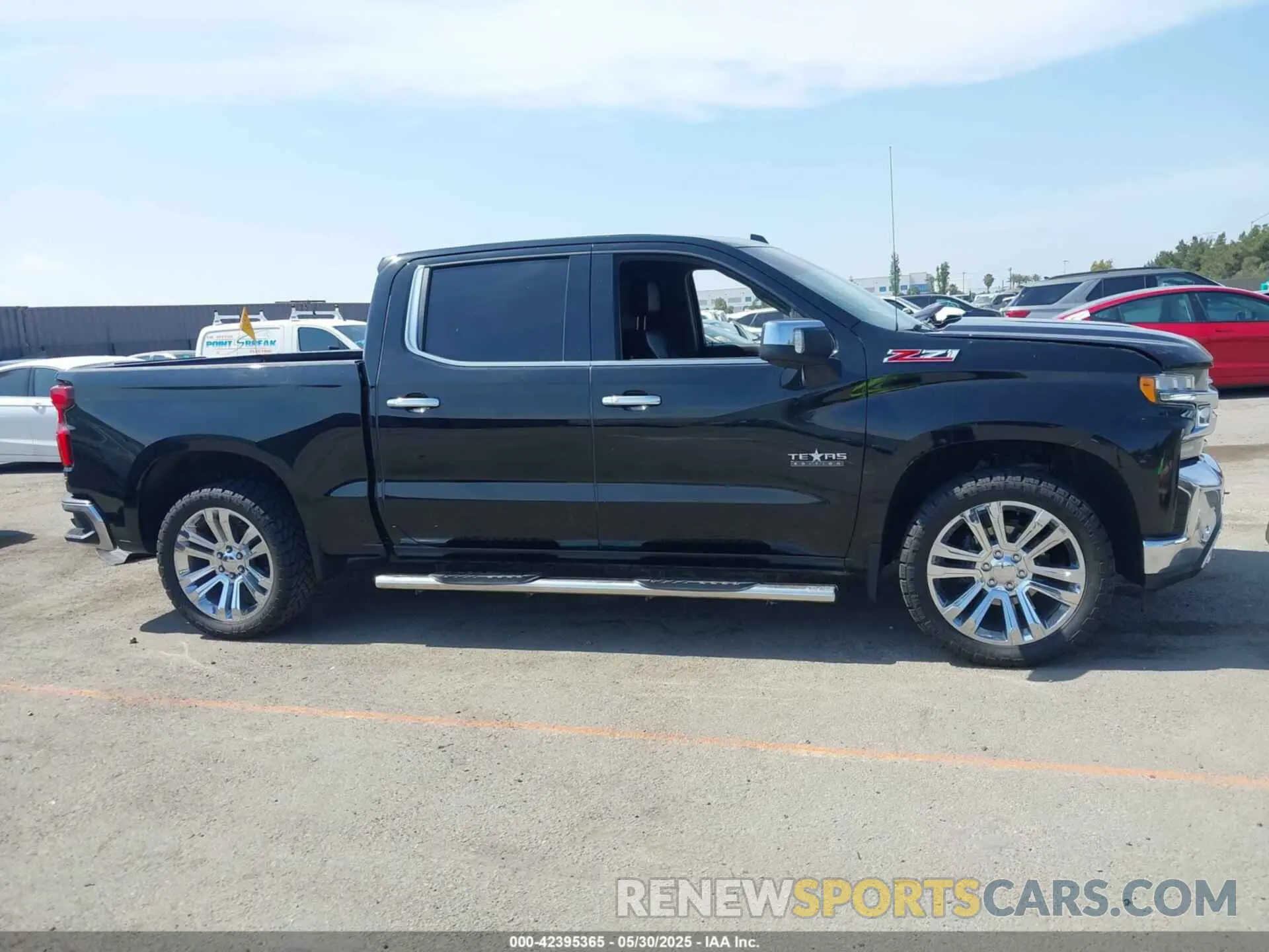 13 fotografías del automóvil dañado 3GCUYGEDXKG108302 CHEVROLET SILVERADO 1500 2019