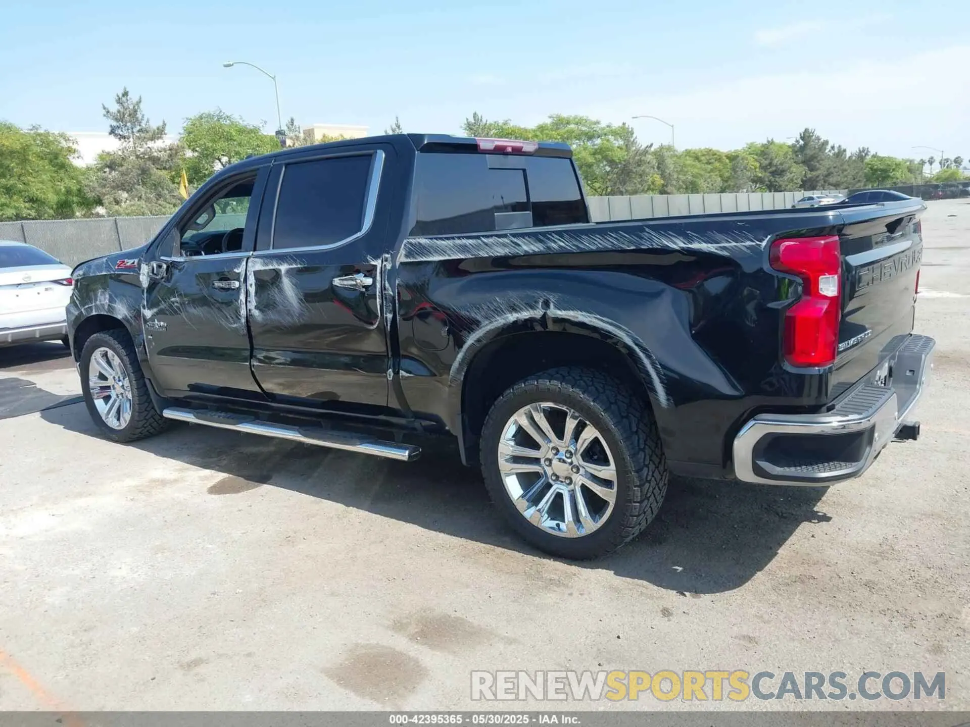 14 fotografías del automóvil dañado 3GCUYGEDXKG108302 CHEVROLET SILVERADO 1500 2019