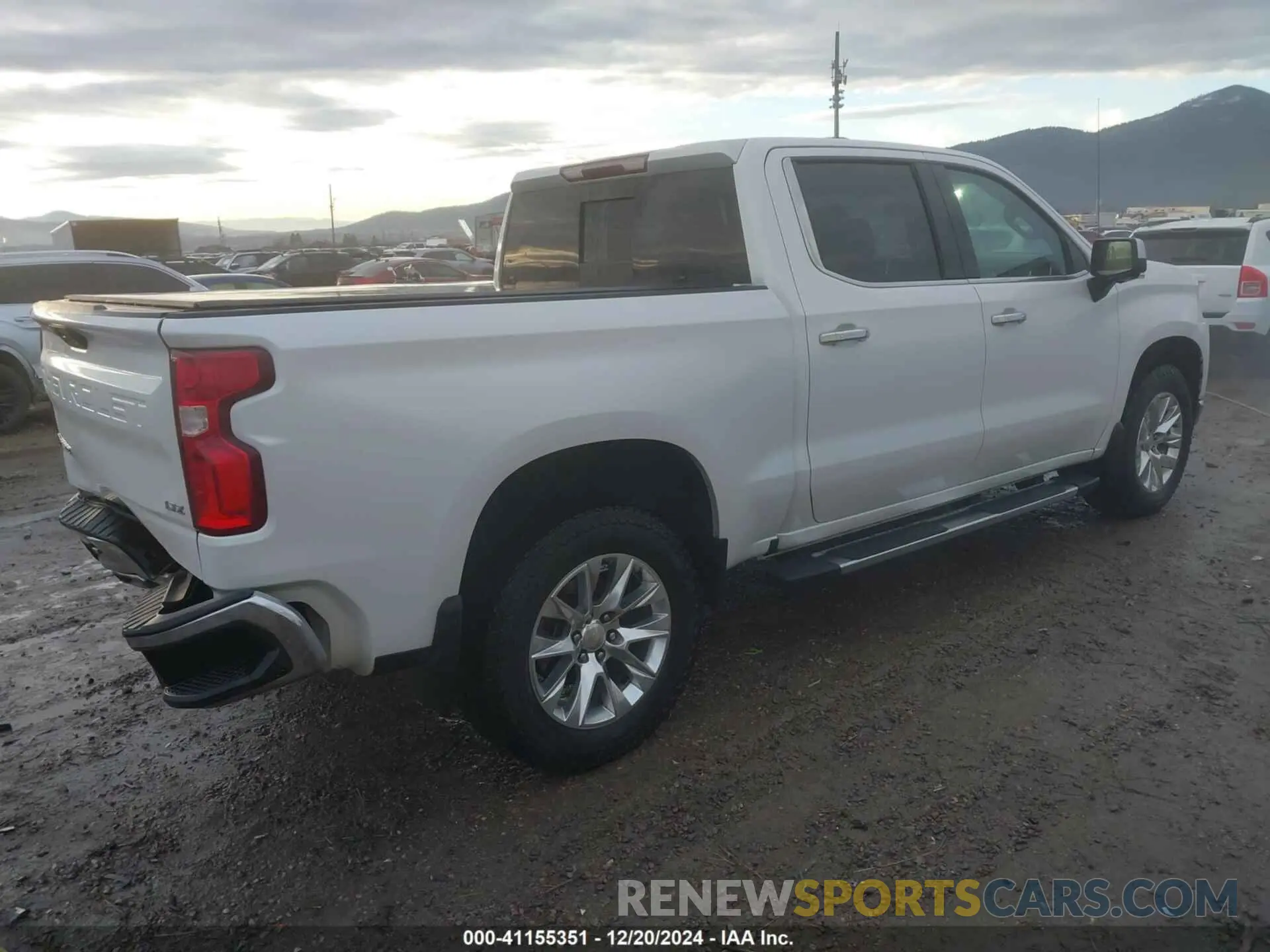 4 fotografías del automóvil dañado 3GCUYGEL2KG288222 CHEVROLET SILVERADO 1500 2019
