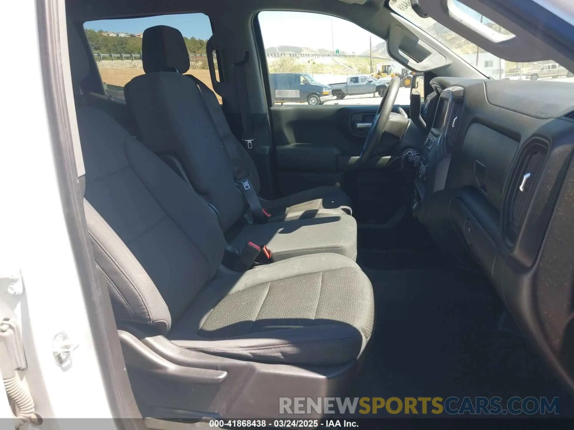 5 fotografías del automóvil dañado 1GCPWBEH1LZ296153 CHEVROLET SILVERADO 1500 2020