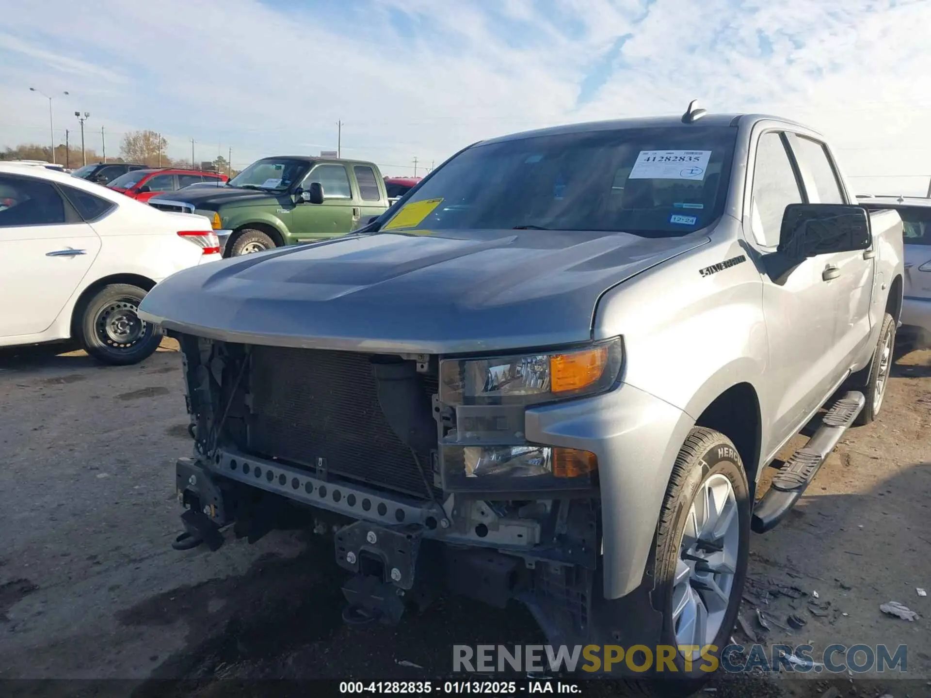 2 fotografías del automóvil dañado 1GCPWBEHXLZ183253 CHEVROLET SILVERADO 1500 2020