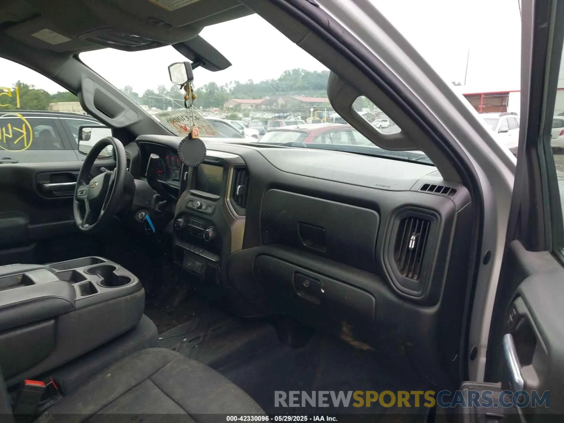 5 fotografías del automóvil dañado 1GCPYBEH1LZ155612 CHEVROLET SILVERADO 1500 2020