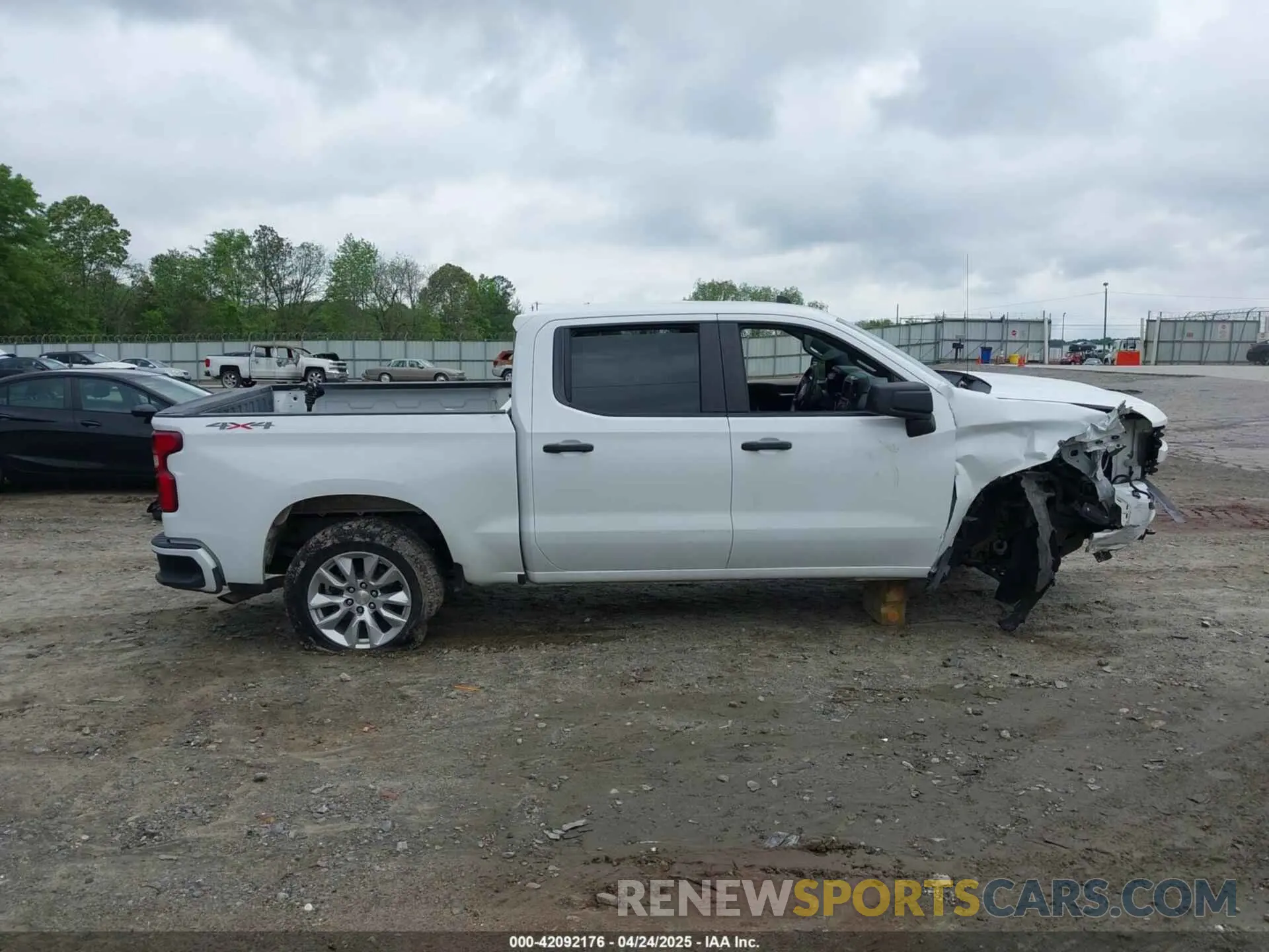 13 fotografías del automóvil dañado 1GCPYBEH1LZ267892 CHEVROLET SILVERADO 1500 2020
