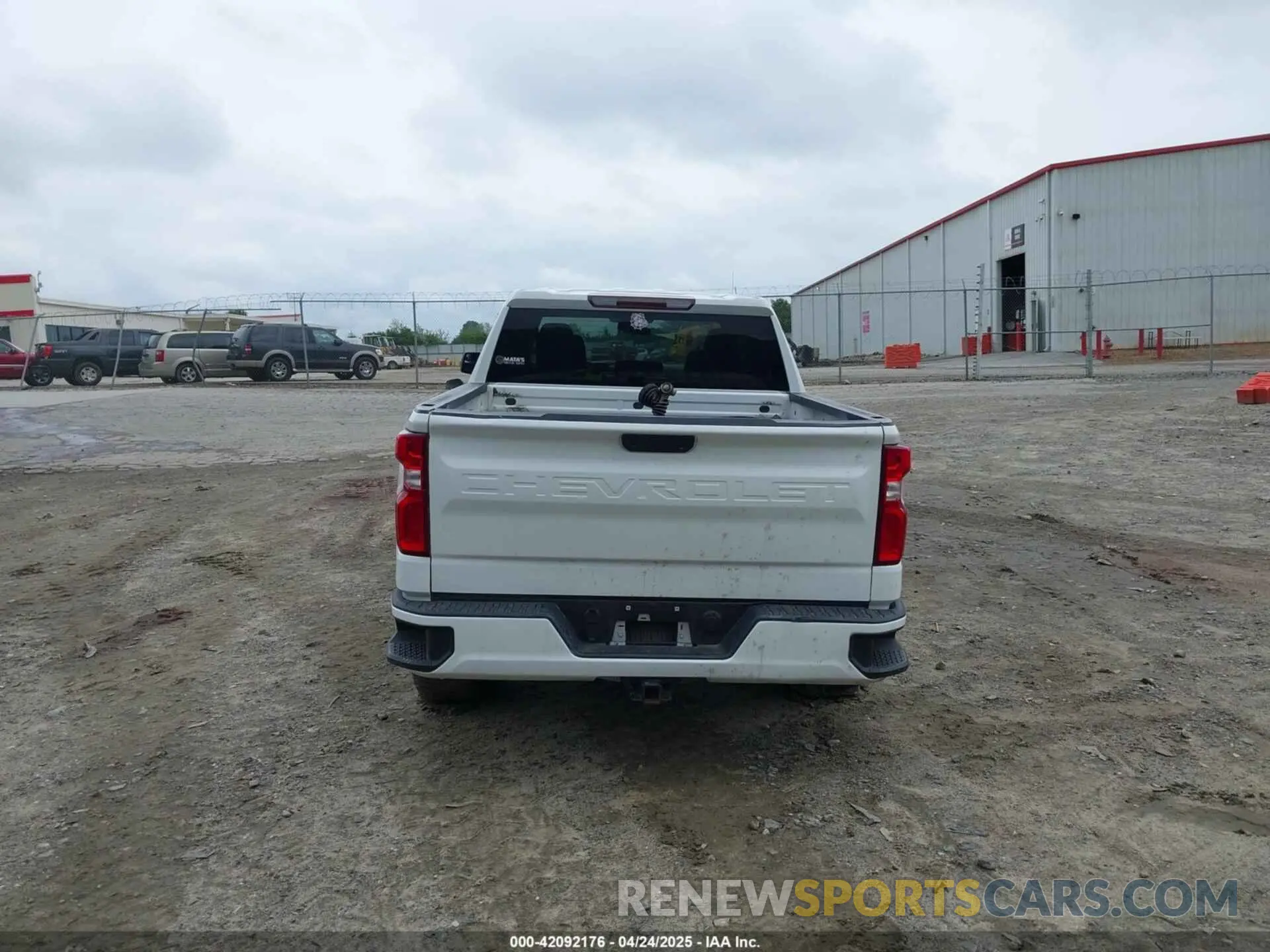 16 fotografías del automóvil dañado 1GCPYBEH1LZ267892 CHEVROLET SILVERADO 1500 2020