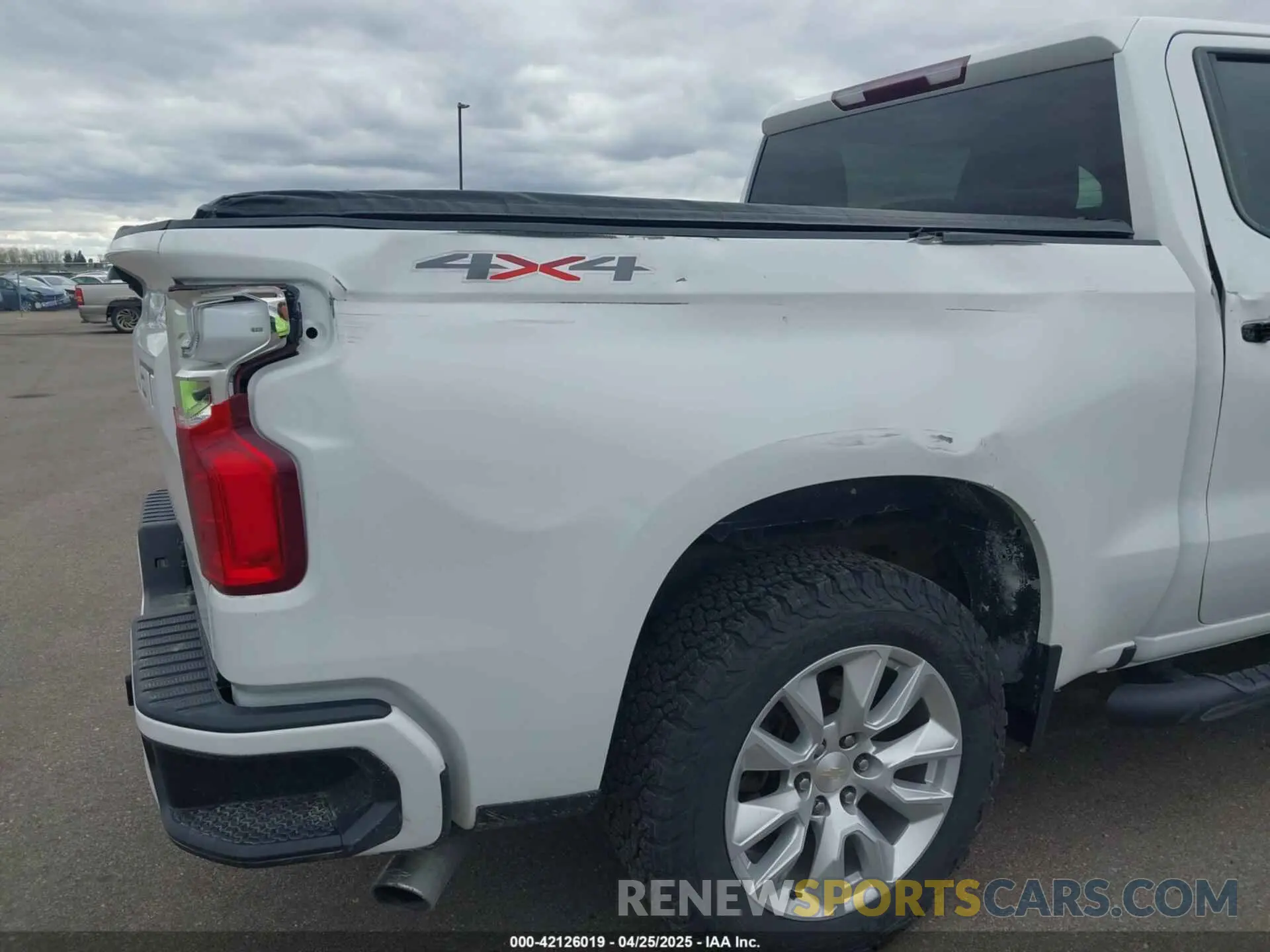 17 fotografías del automóvil dañado 1GCPYBEH5LZ321632 CHEVROLET SILVERADO 1500 2020
