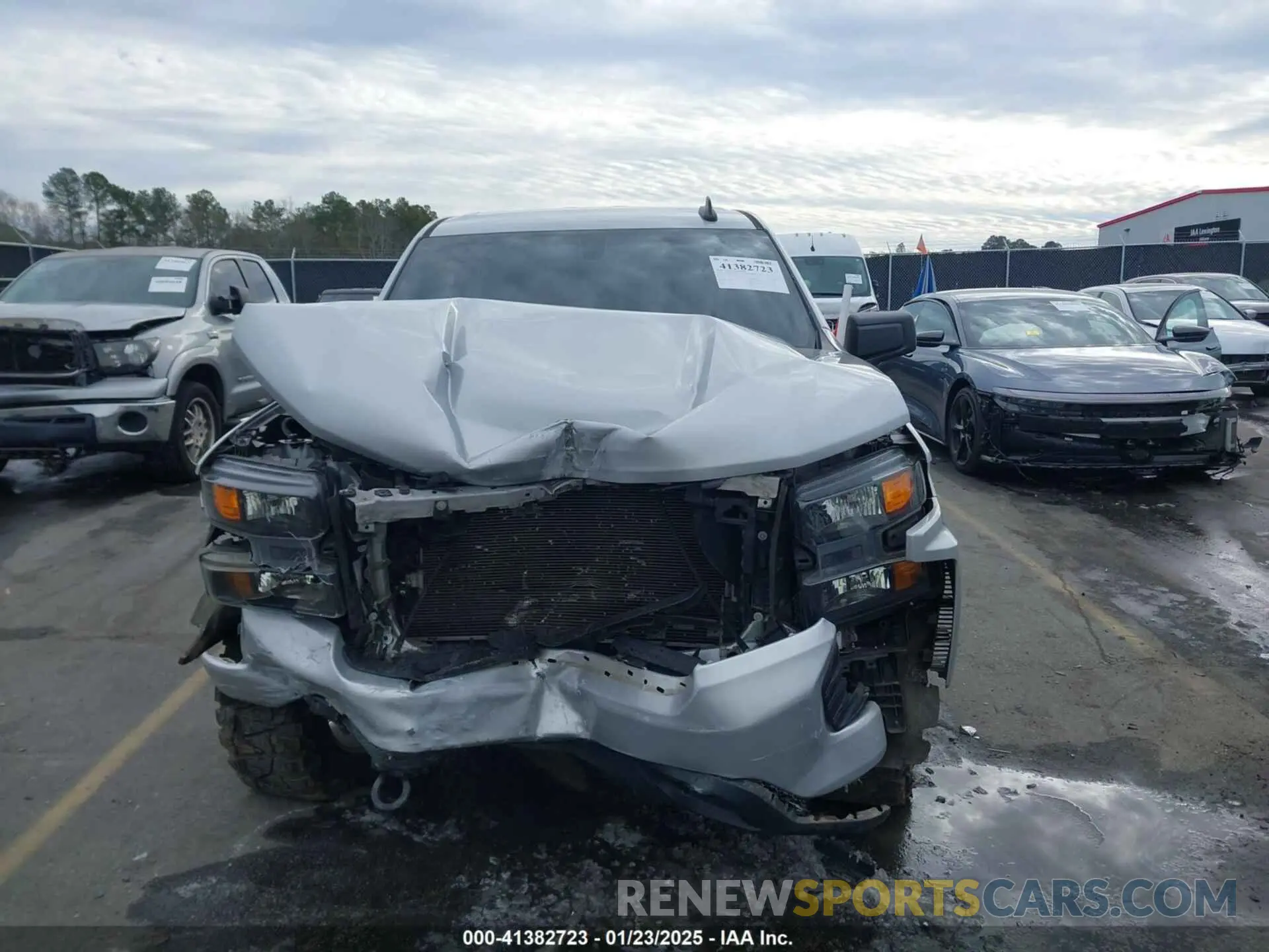 12 fotografías del automóvil dañado 1GCPYBEH7LZ299990 CHEVROLET SILVERADO 1500 2020