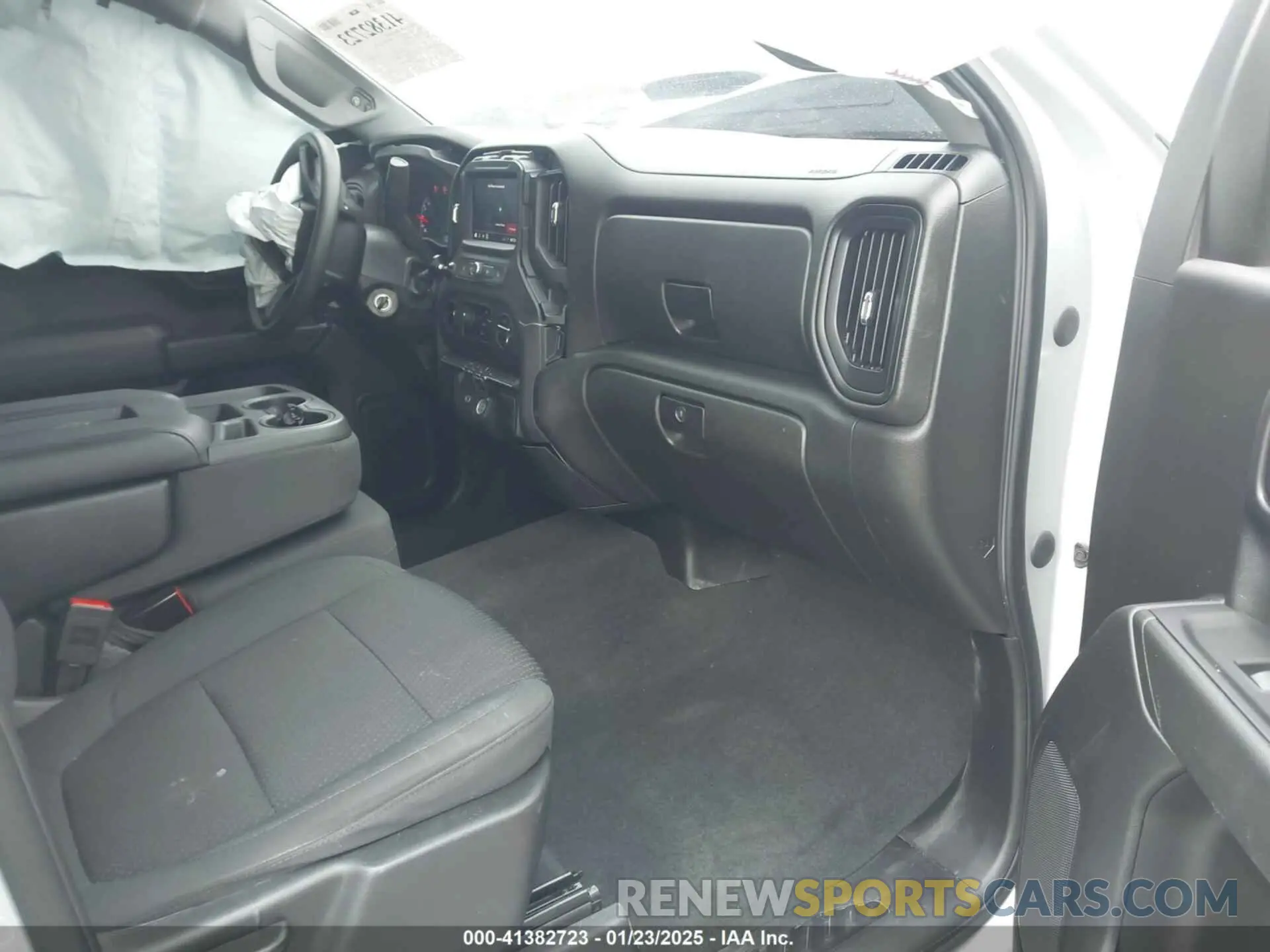5 fotografías del automóvil dañado 1GCPYBEH7LZ299990 CHEVROLET SILVERADO 1500 2020