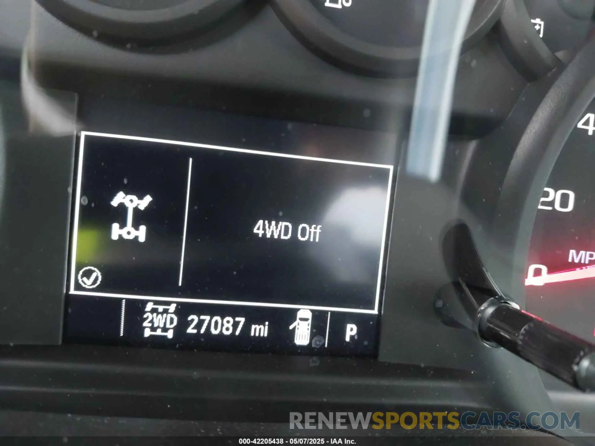 15 fotografías del automóvil dañado 1GCPYBEH8LZ206345 CHEVROLET SILVERADO 1500 2020