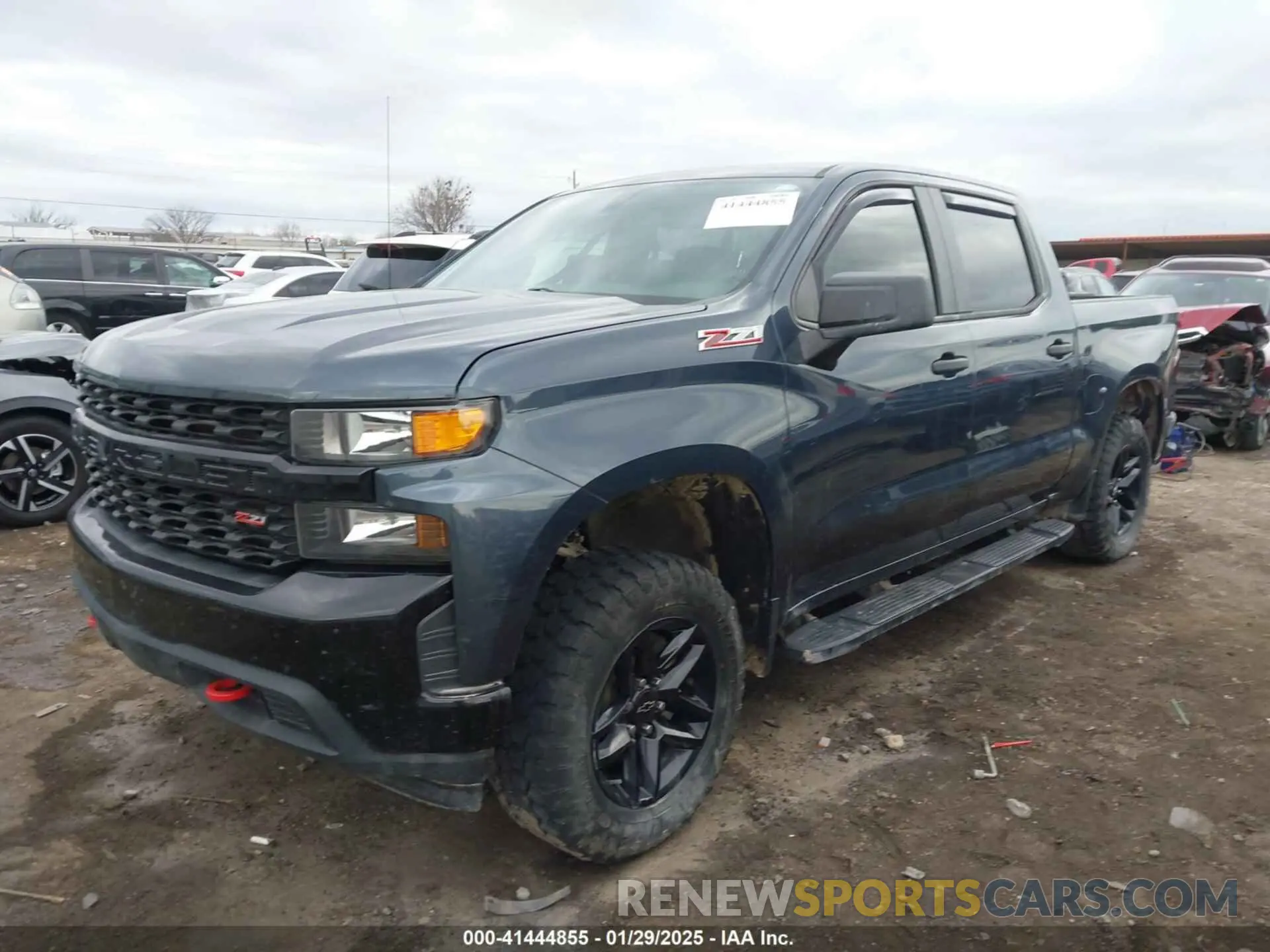 2 fotografías del automóvil dañado 1GCPYCEF0LZ140149 CHEVROLET SILVERADO 1500 2020