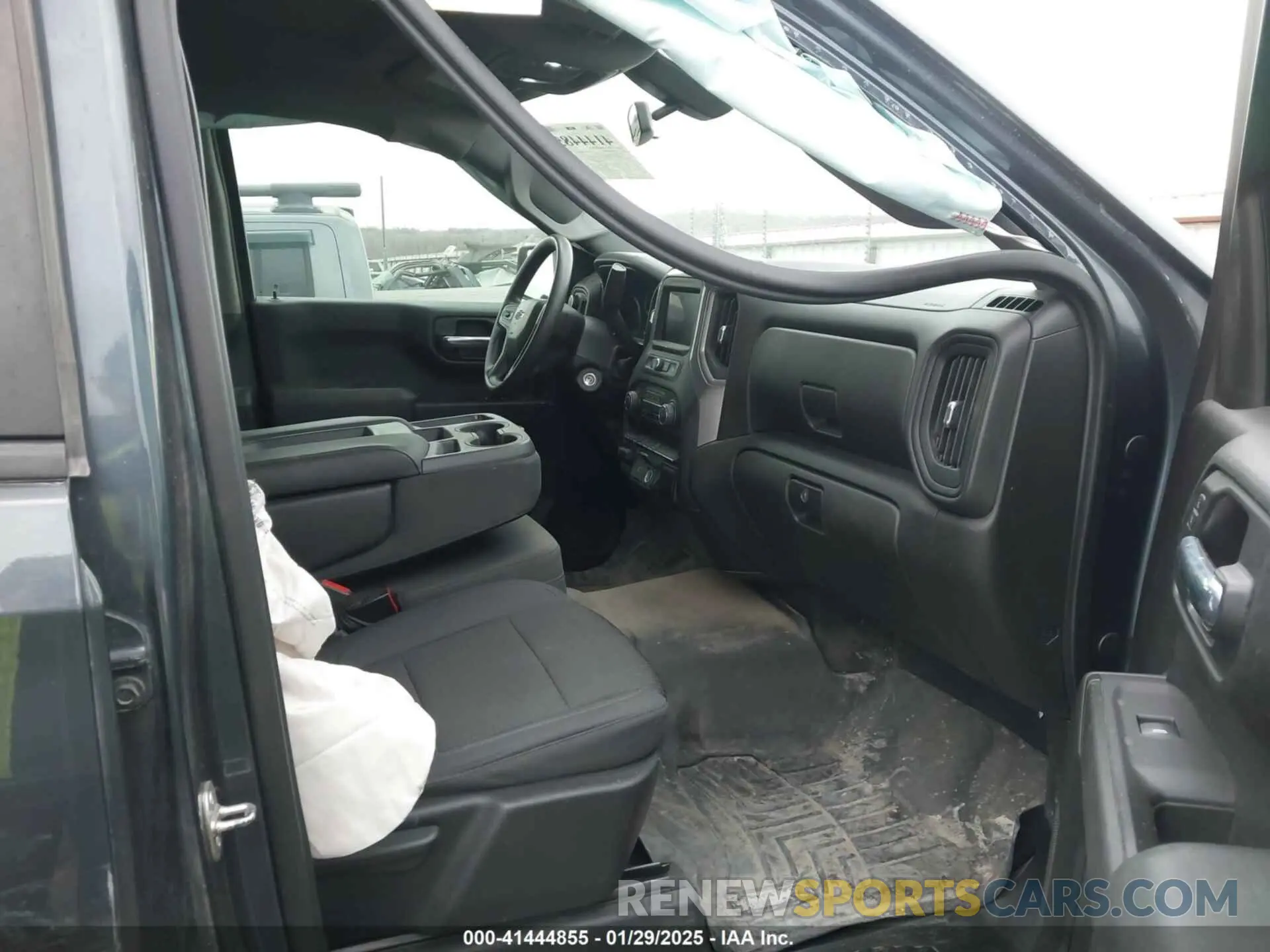 5 fotografías del automóvil dañado 1GCPYCEF0LZ140149 CHEVROLET SILVERADO 1500 2020