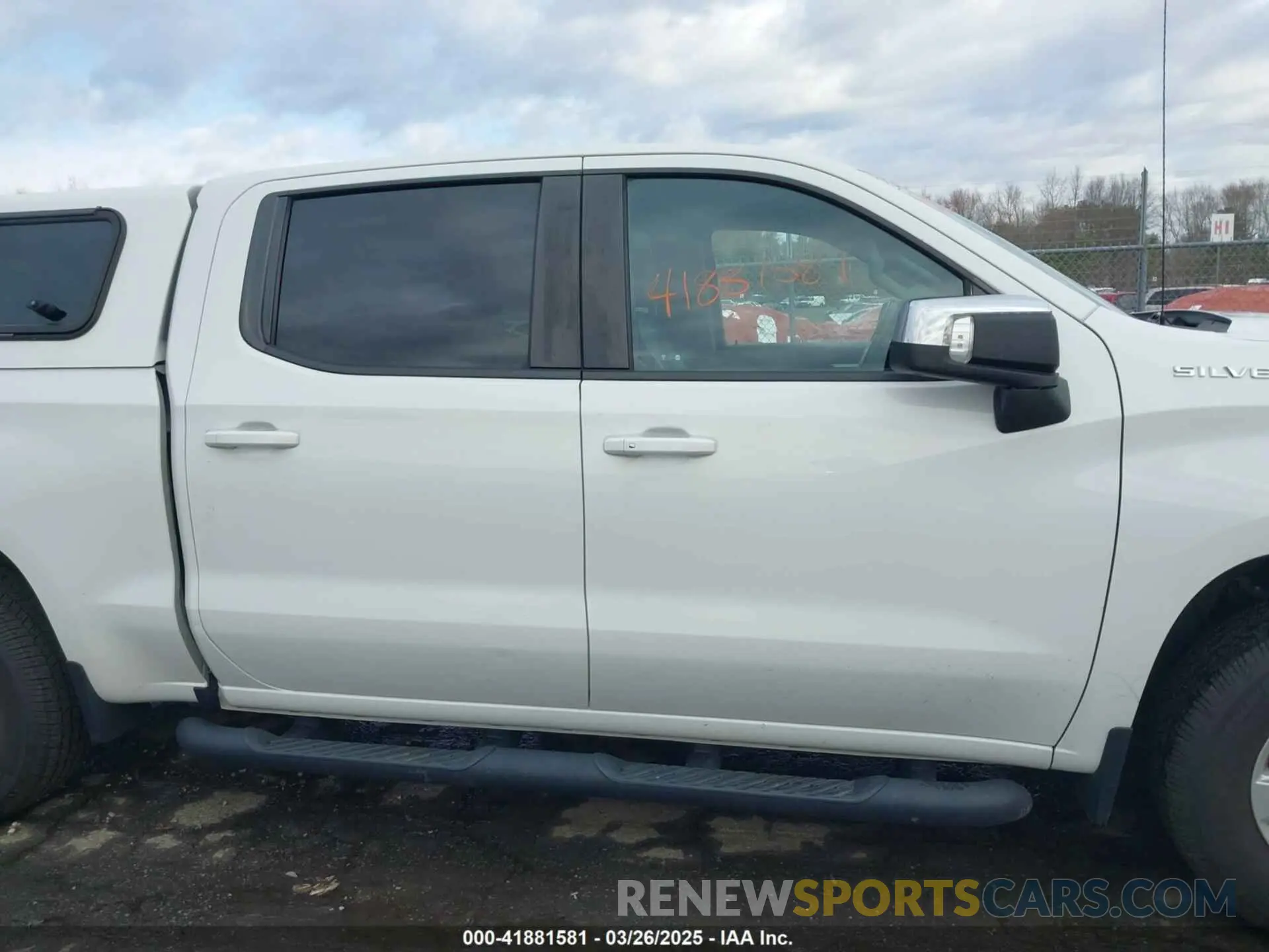 13 fotografías del automóvil dañado 1GCPYDEK4LZ296245 CHEVROLET SILVERADO 1500 2020