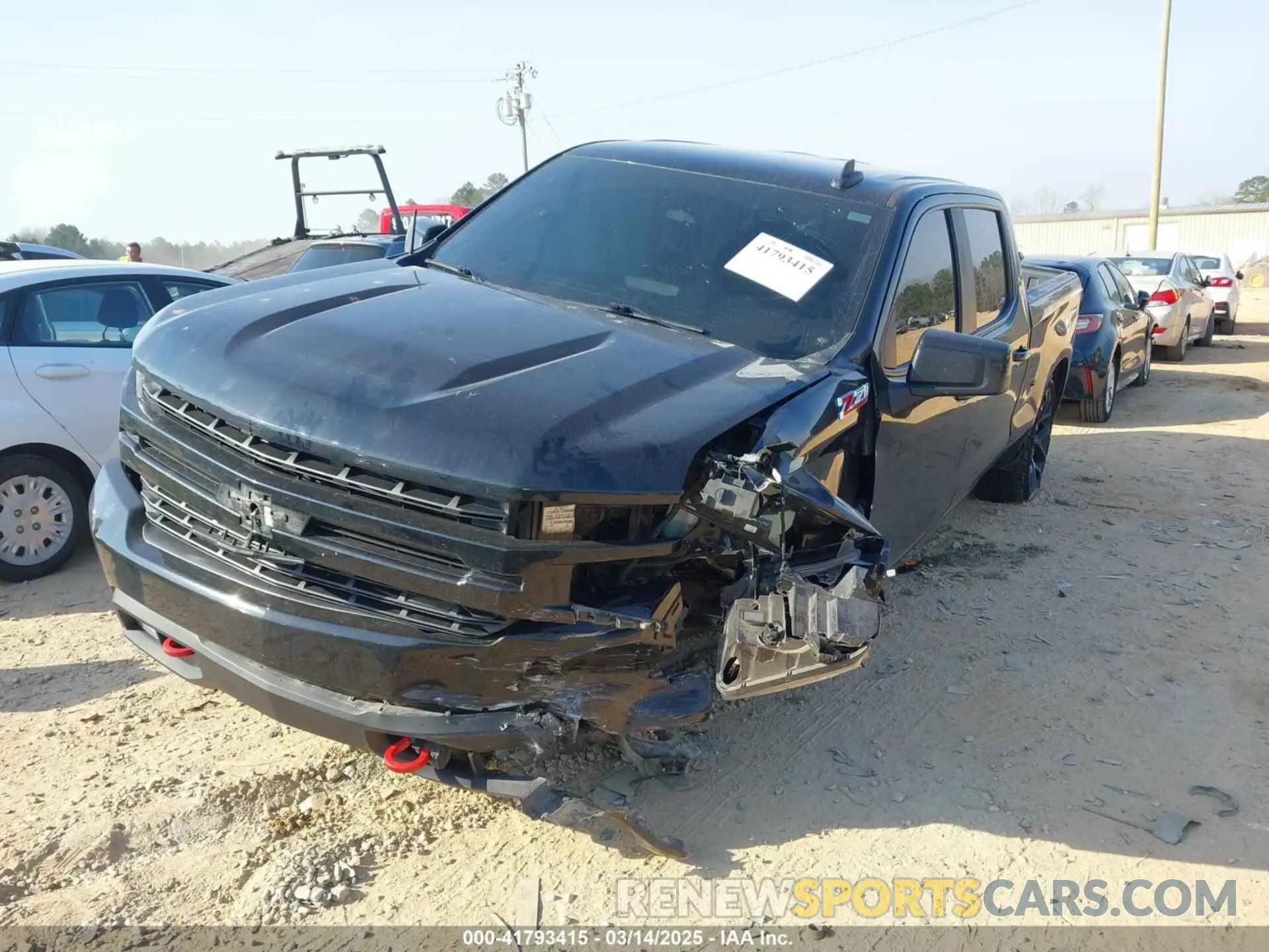 2 fotografías del automóvil dañado 1GCPYFED5LZ349242 CHEVROLET SILVERADO 1500 2020