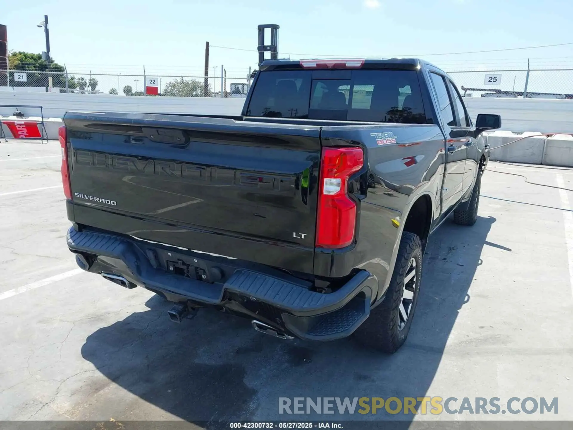 6 fotografías del automóvil dañado 1GCPYFED6LZ205621 CHEVROLET SILVERADO 1500 2020