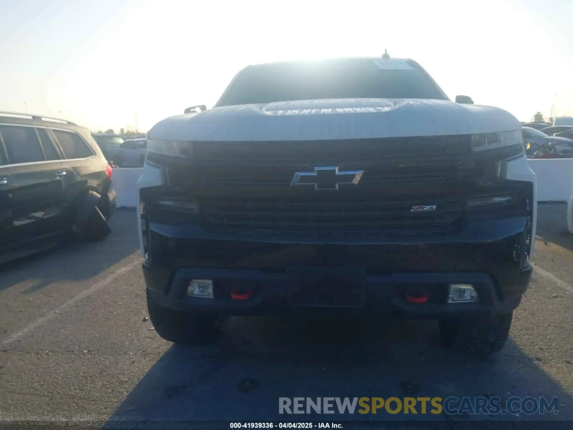 12 fotografías del automóvil dañado 1GCPYFED8LZ325811 CHEVROLET SILVERADO 1500 2020