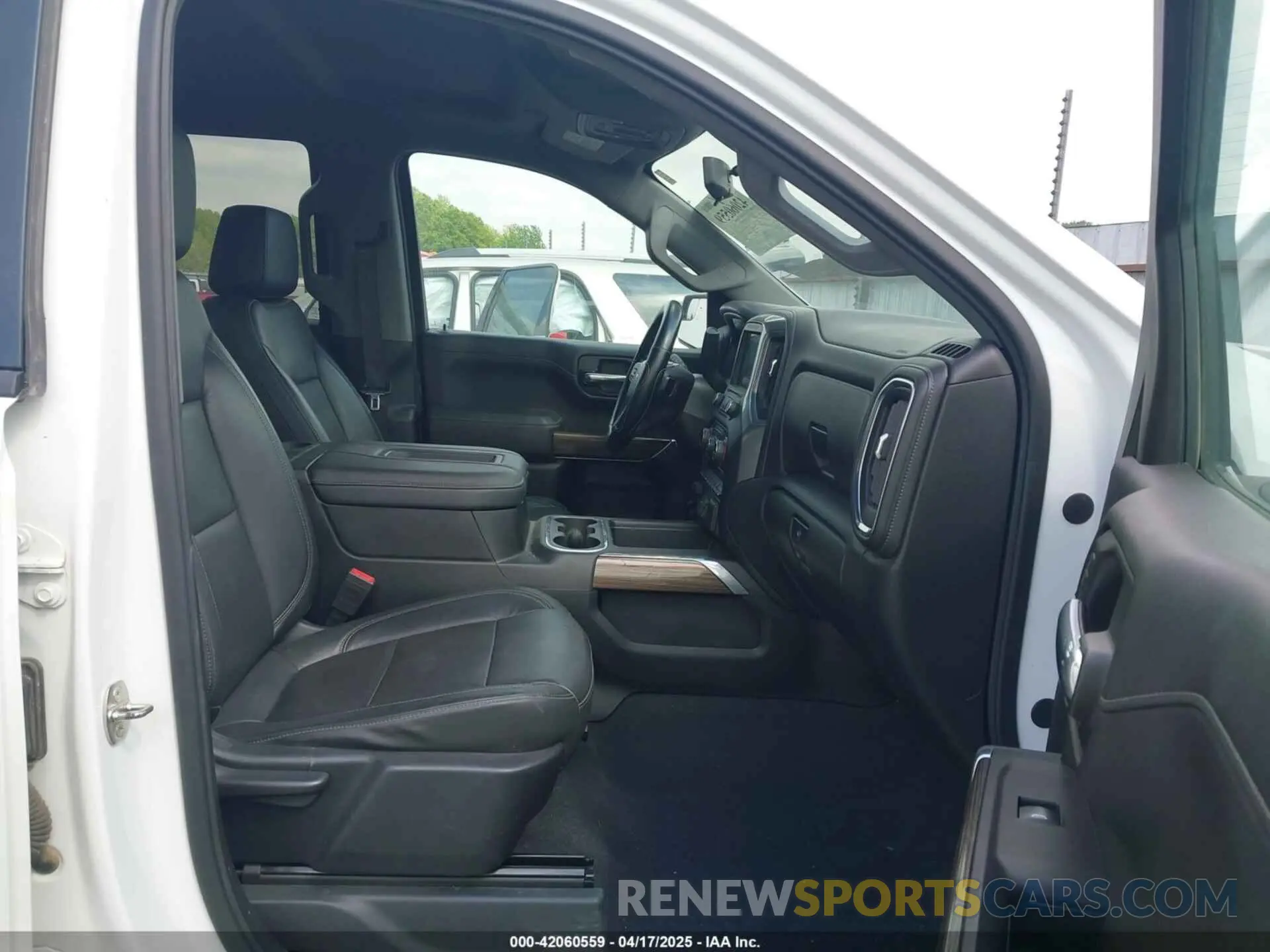 5 fotografías del automóvil dañado 1GCPYFED9LZ111295 CHEVROLET SILVERADO 1500 2020