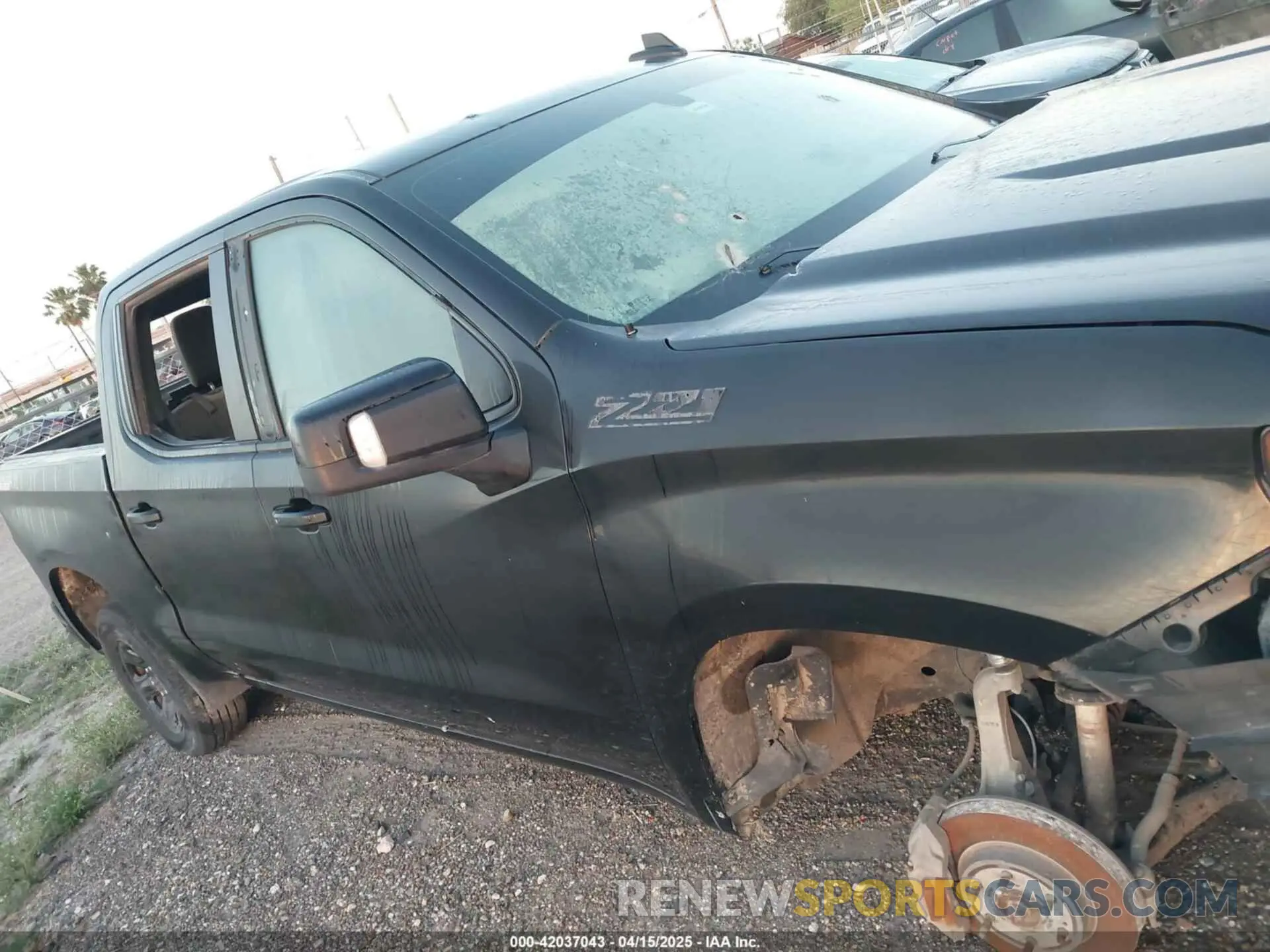 12 fotografías del automóvil dañado 1GCPYFEL2LZ279173 CHEVROLET SILVERADO 1500 2020