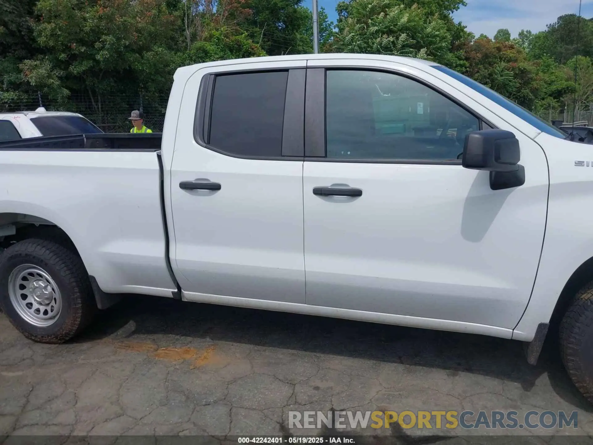 13 fotografías del automóvil dañado 1GCRWAEH2LZ348845 CHEVROLET SILVERADO 1500 2020