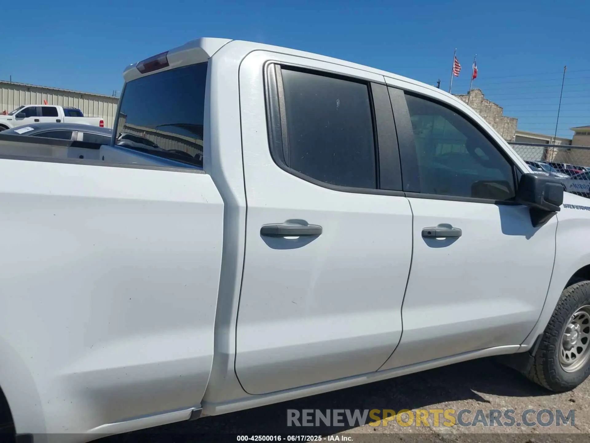 13 fotografías del automóvil dañado 1GCRYAEF3LZ177158 CHEVROLET SILVERADO 1500 2020